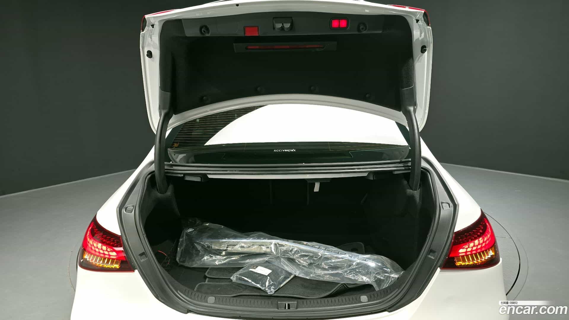 E-Class Mercedes-Benz 2021.7-OPTION-024