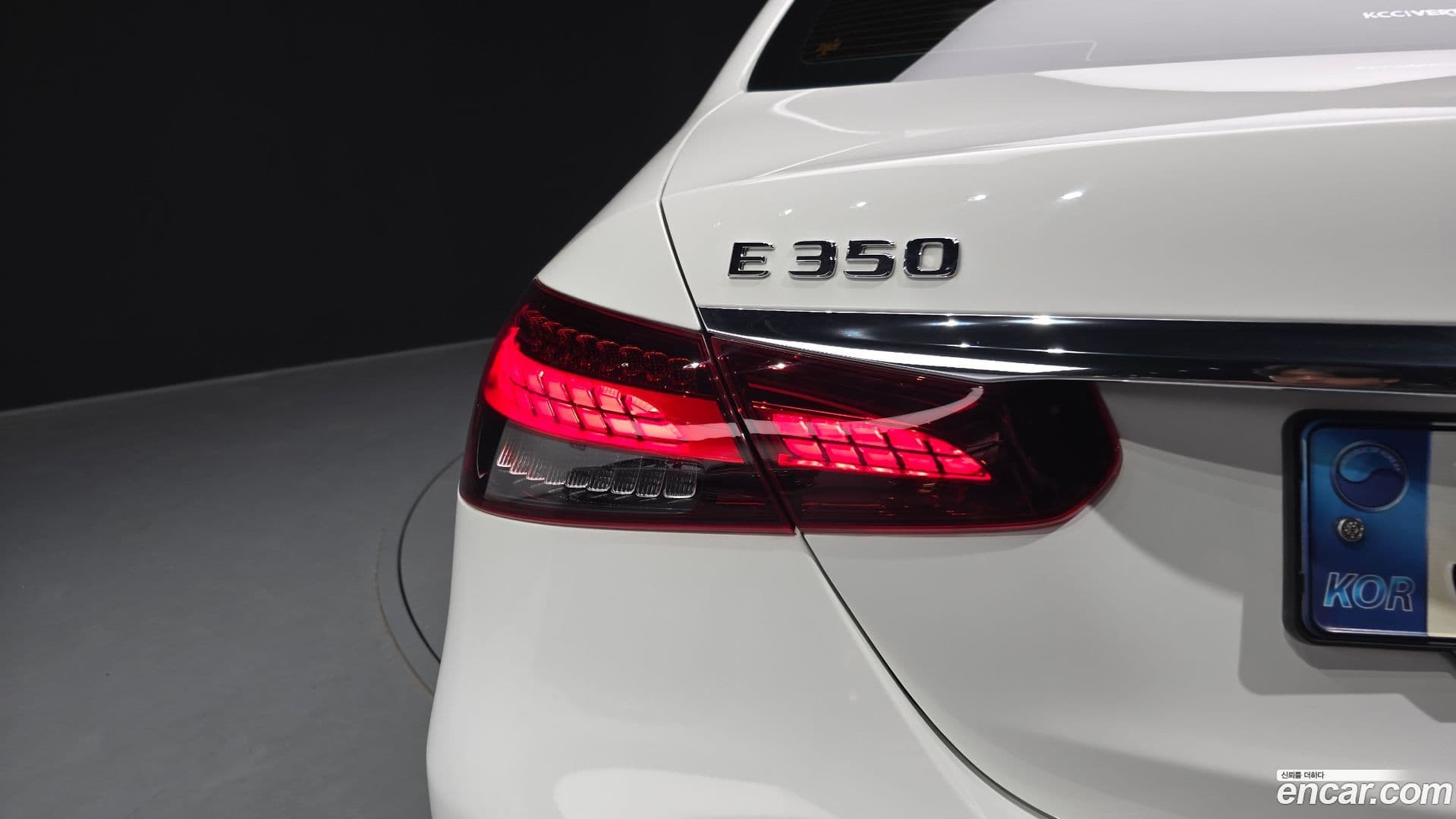 Main__Slider__Photo:E-Class Mercedes-Benz 2021.7-22