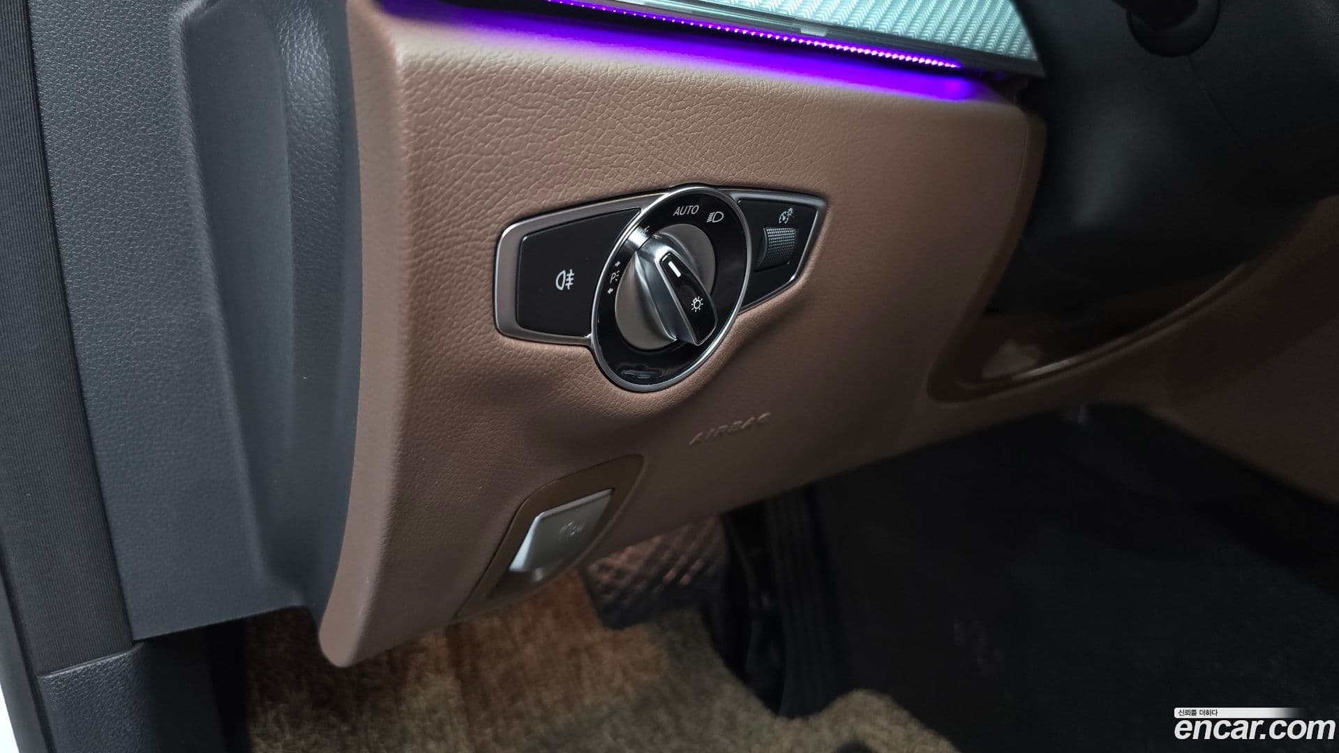 Main__Slider__Photo:E-Class Mercedes-Benz 2021.7-27