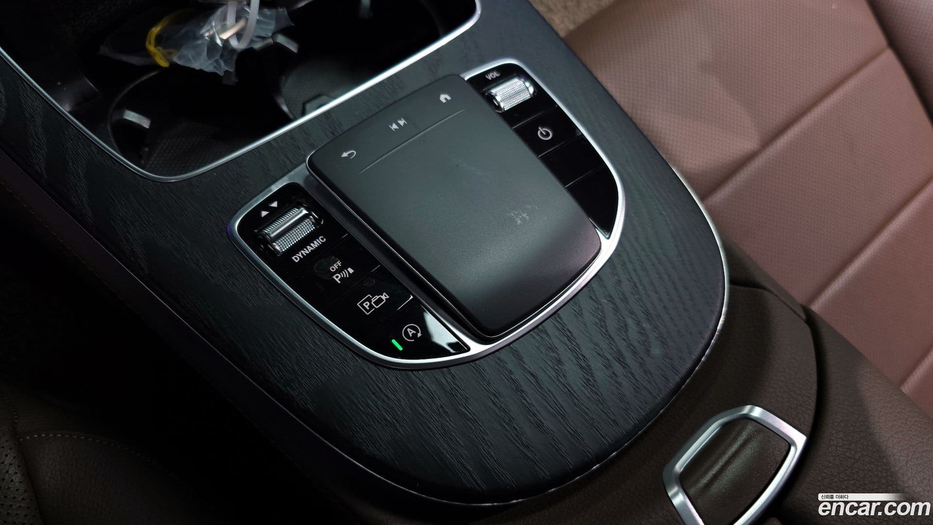 Main__Slider__Photo:E-Class Mercedes-Benz 2021.7-31