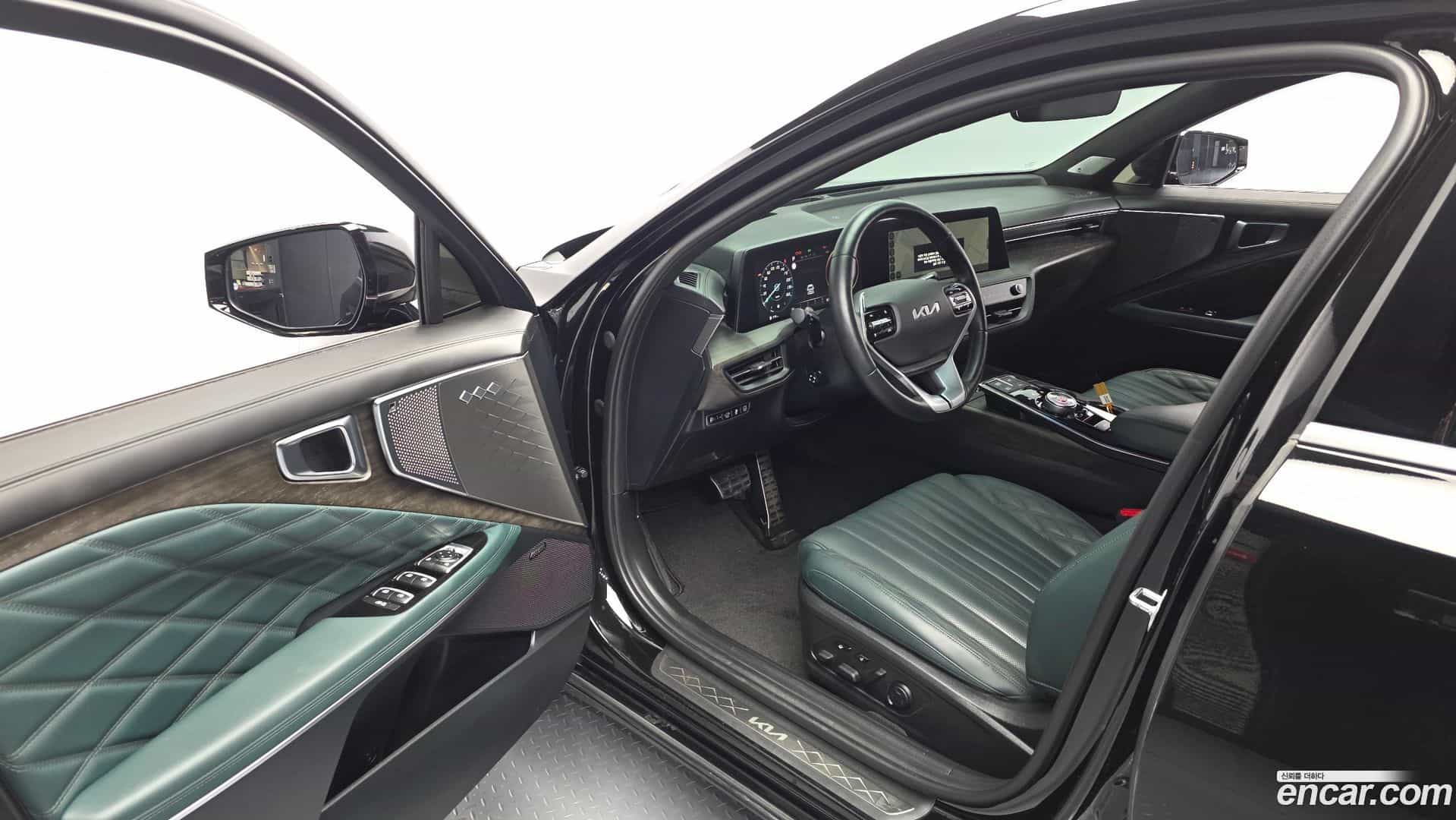 K8 Kia 2024.0-INNER-010