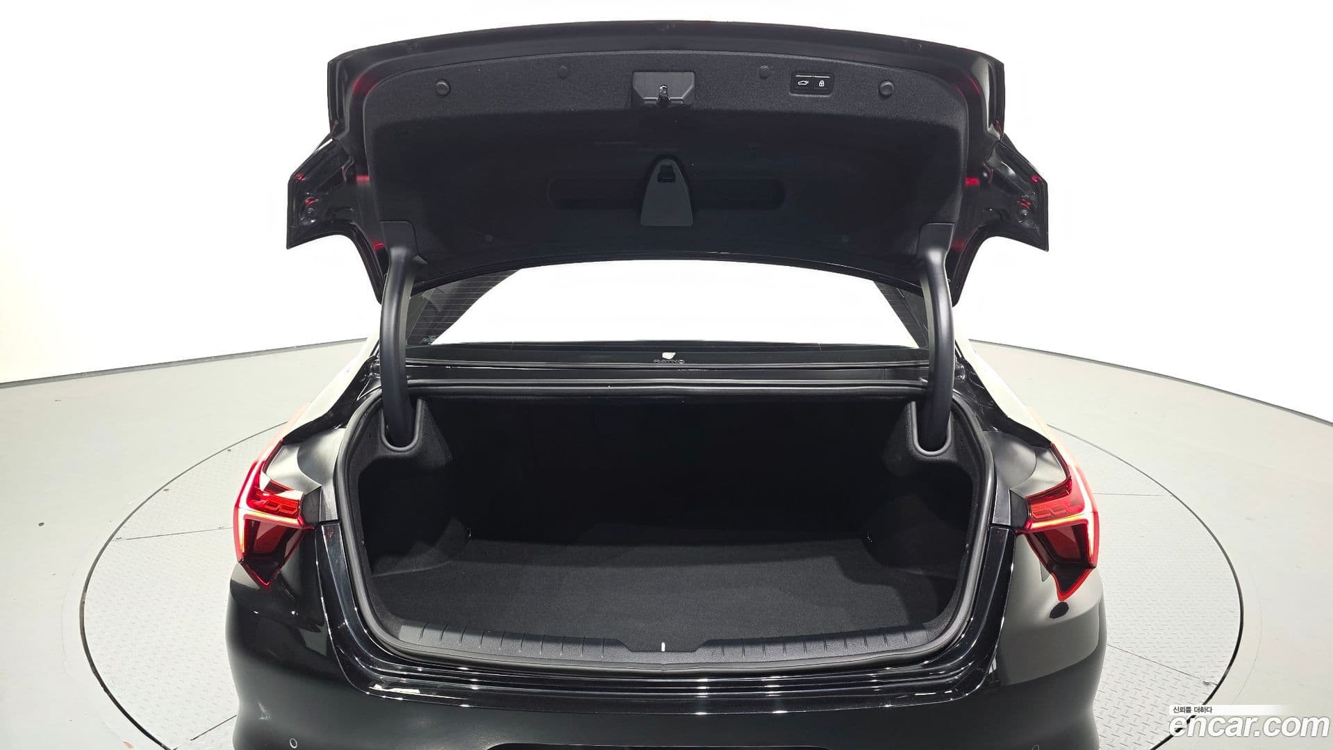 Main__Slider__Photo:K8 Kia 2024.0-19