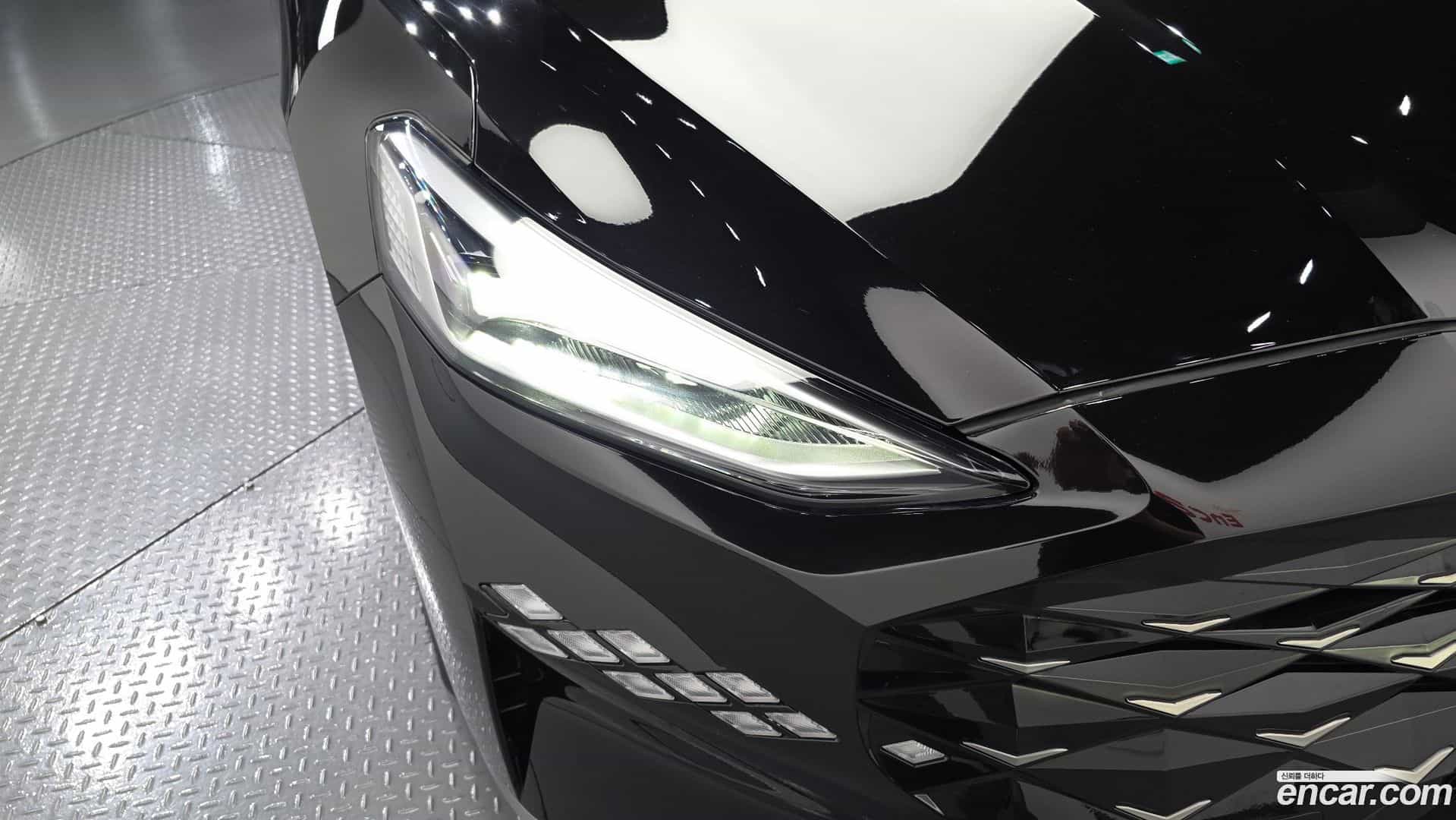 K8 Kia 2024.0-OUTER-032