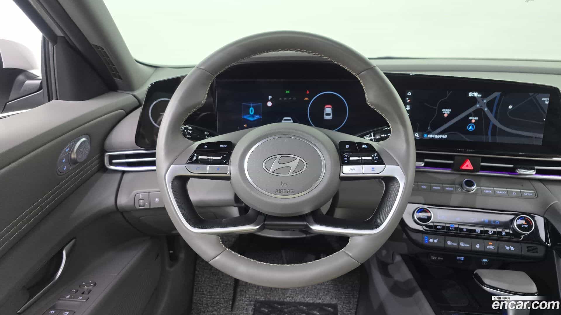 AVANTE Hyundai 2023.9-OPTION-017