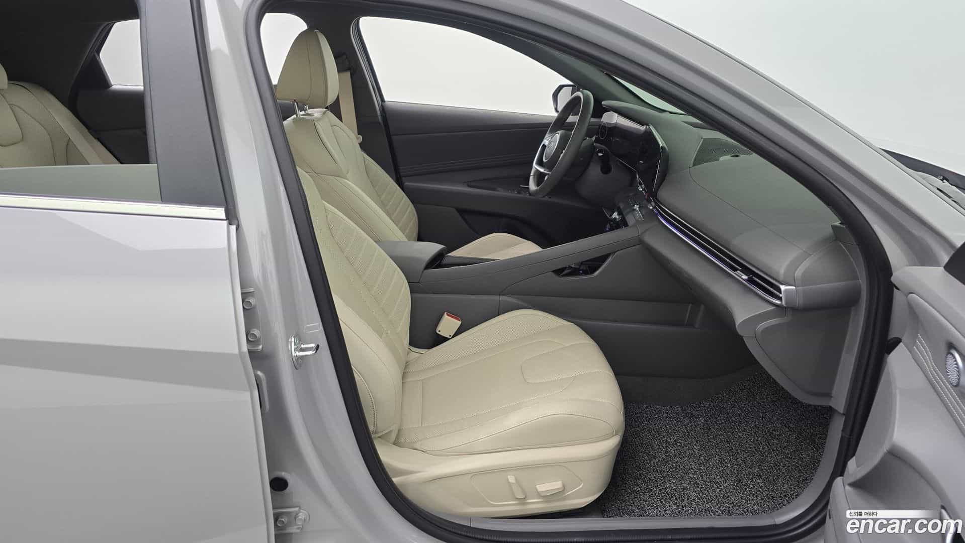 AVANTE Hyundai 2023.9-INNER-036