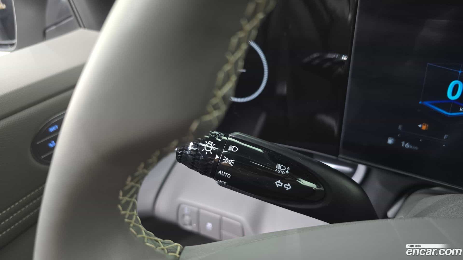 AVANTE Hyundai 2023.9-OPTION-048