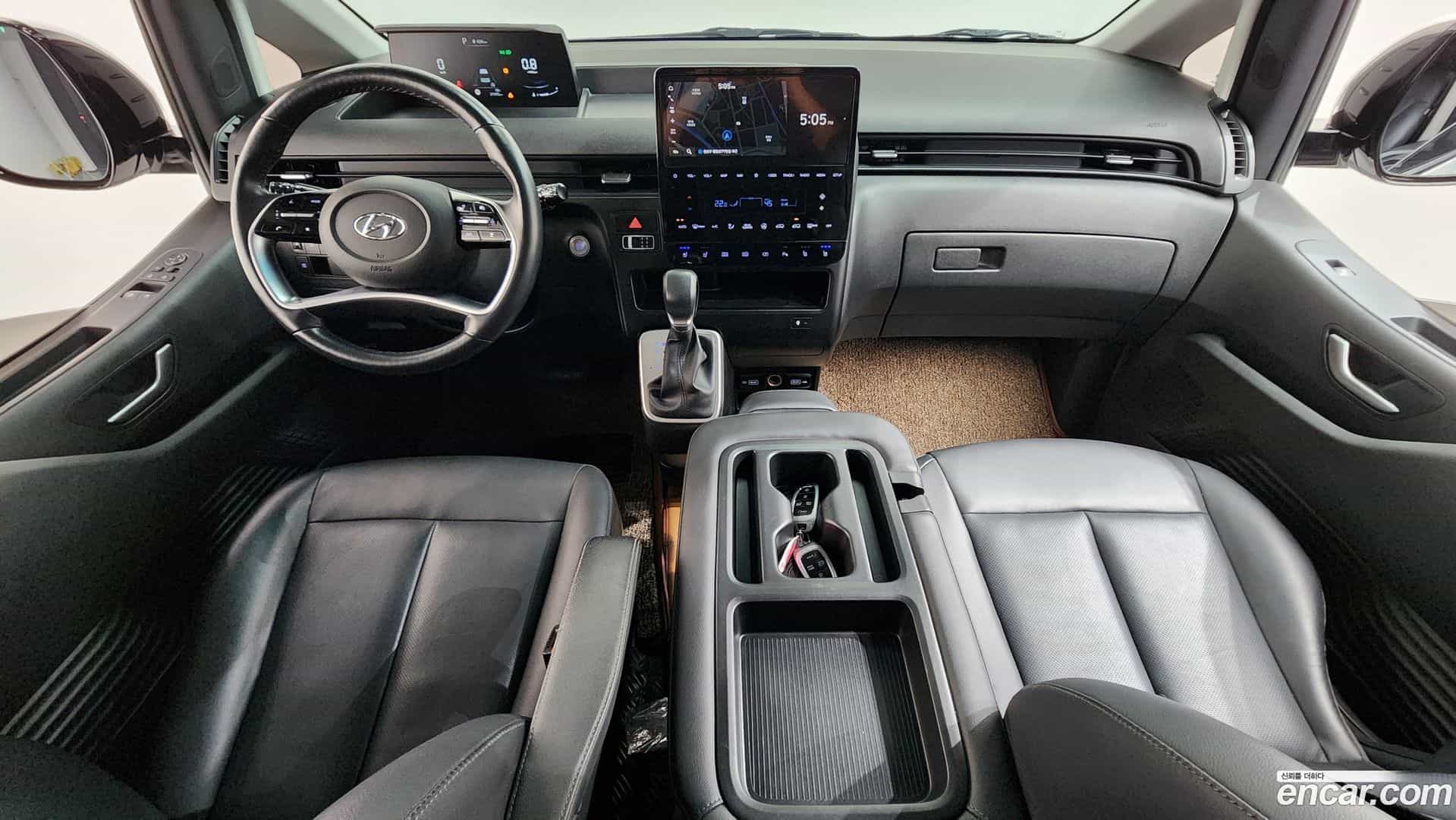Staria Hyundai 2023.10-INNER-007