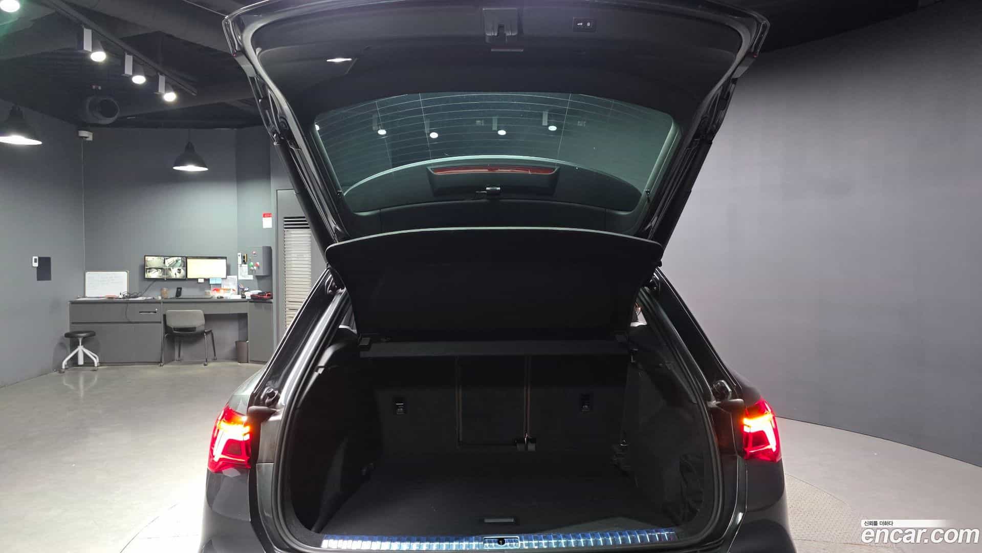Q3 Audi 2023.3-OPTION-024