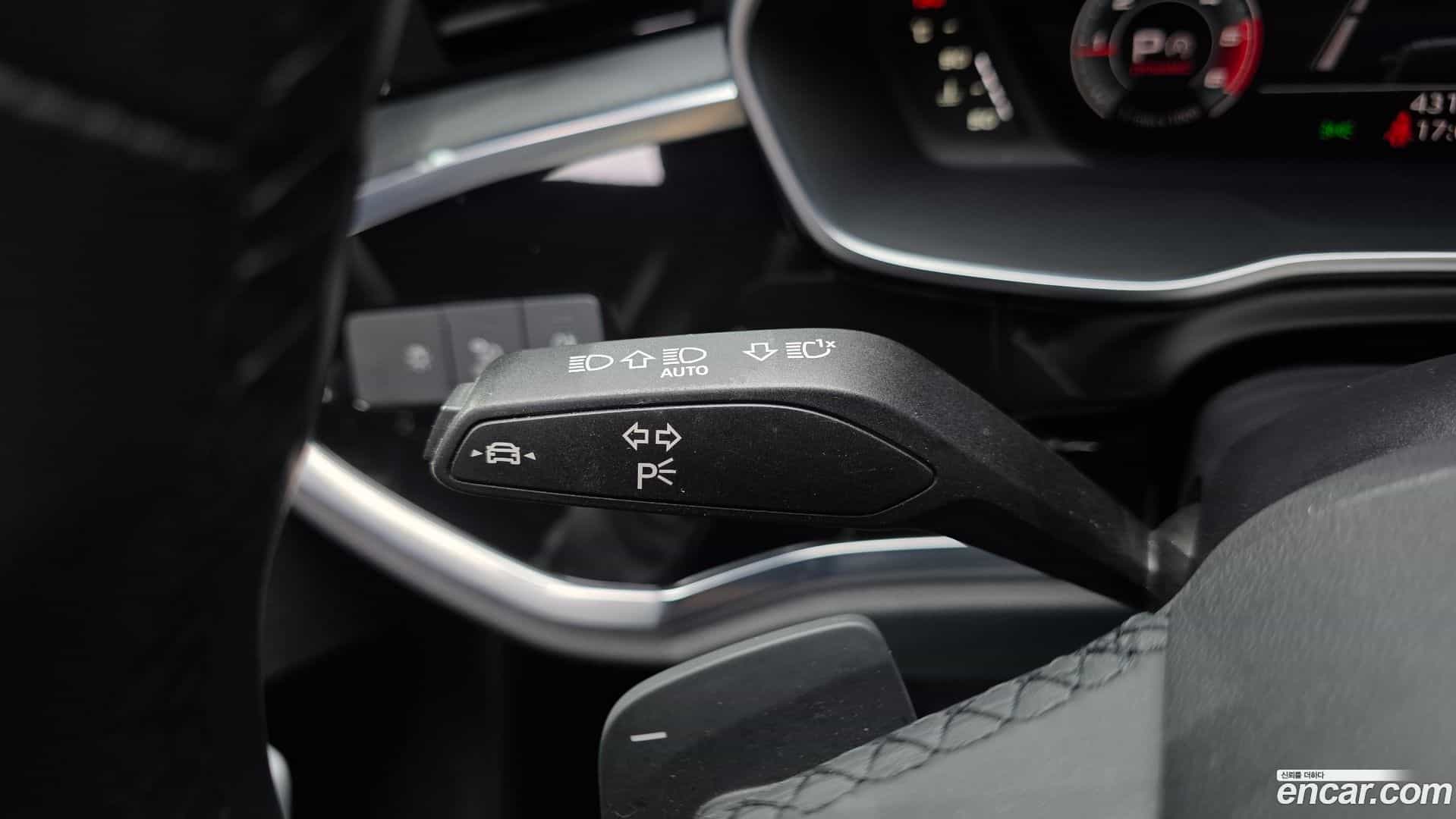 Q3 Audi 2023.3-OPTION-040