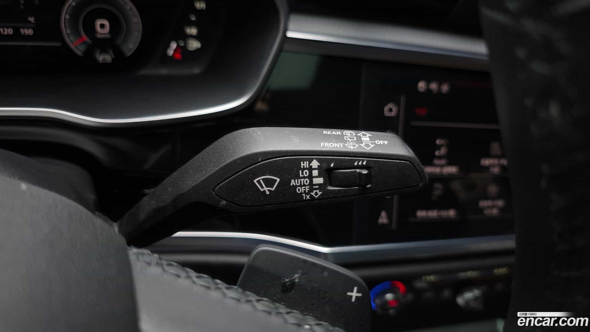 Q3 Audi 2023.3-OPTION-041