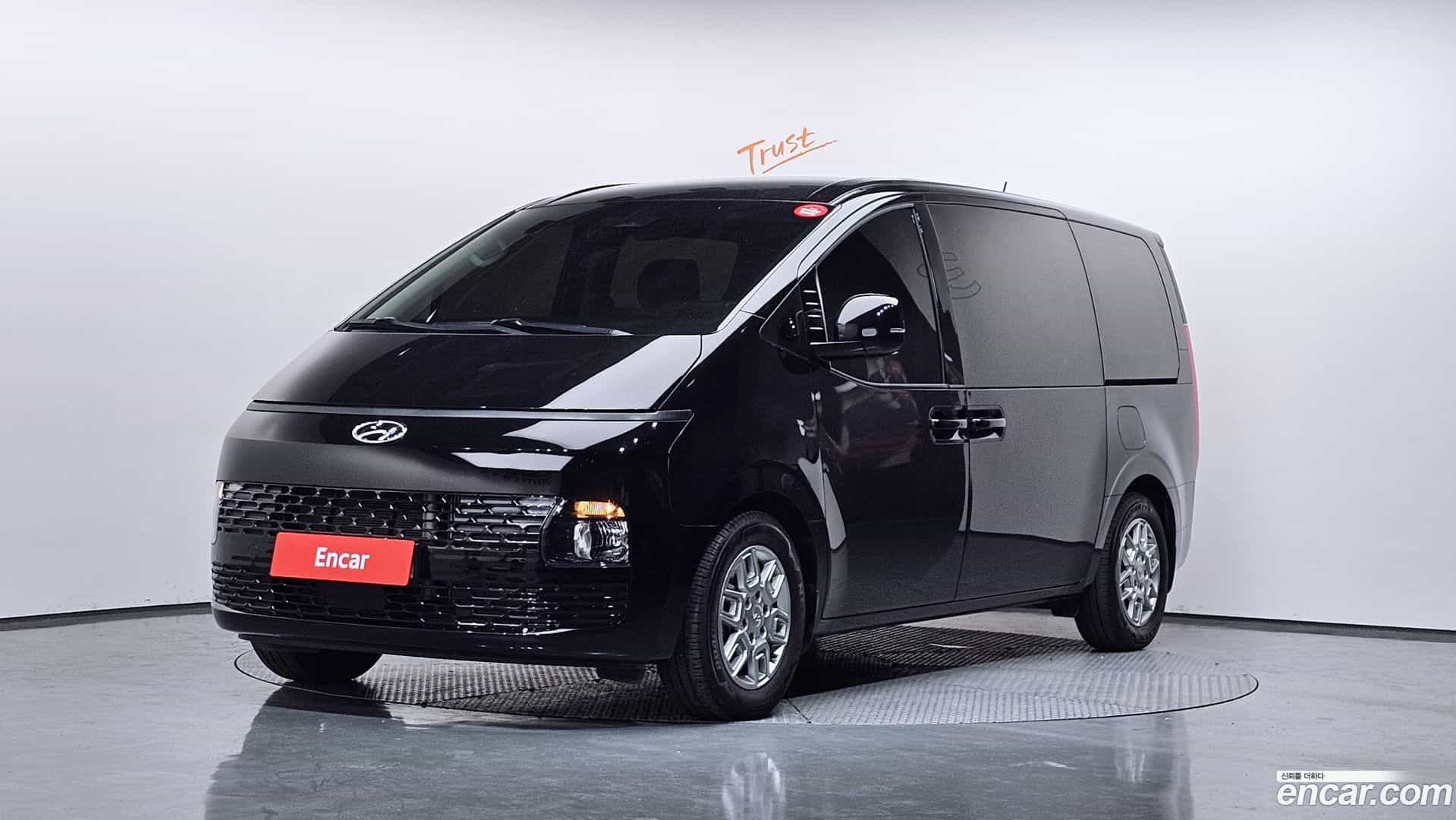 Staria Hyundai 2023.10-OUTER-001