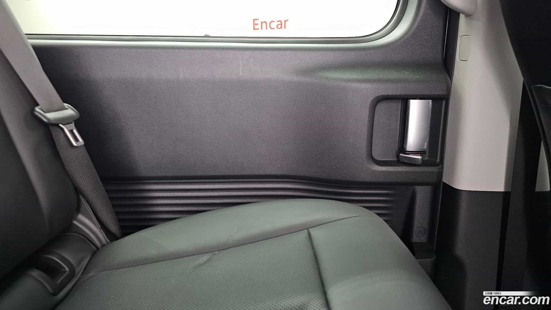 Staria Hyundai 2023.10-INNER-035