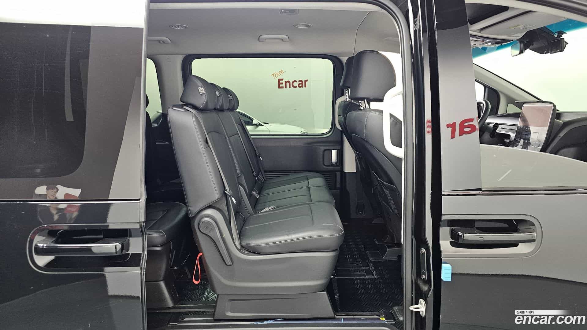 Staria Hyundai 2023.10-INNER-036