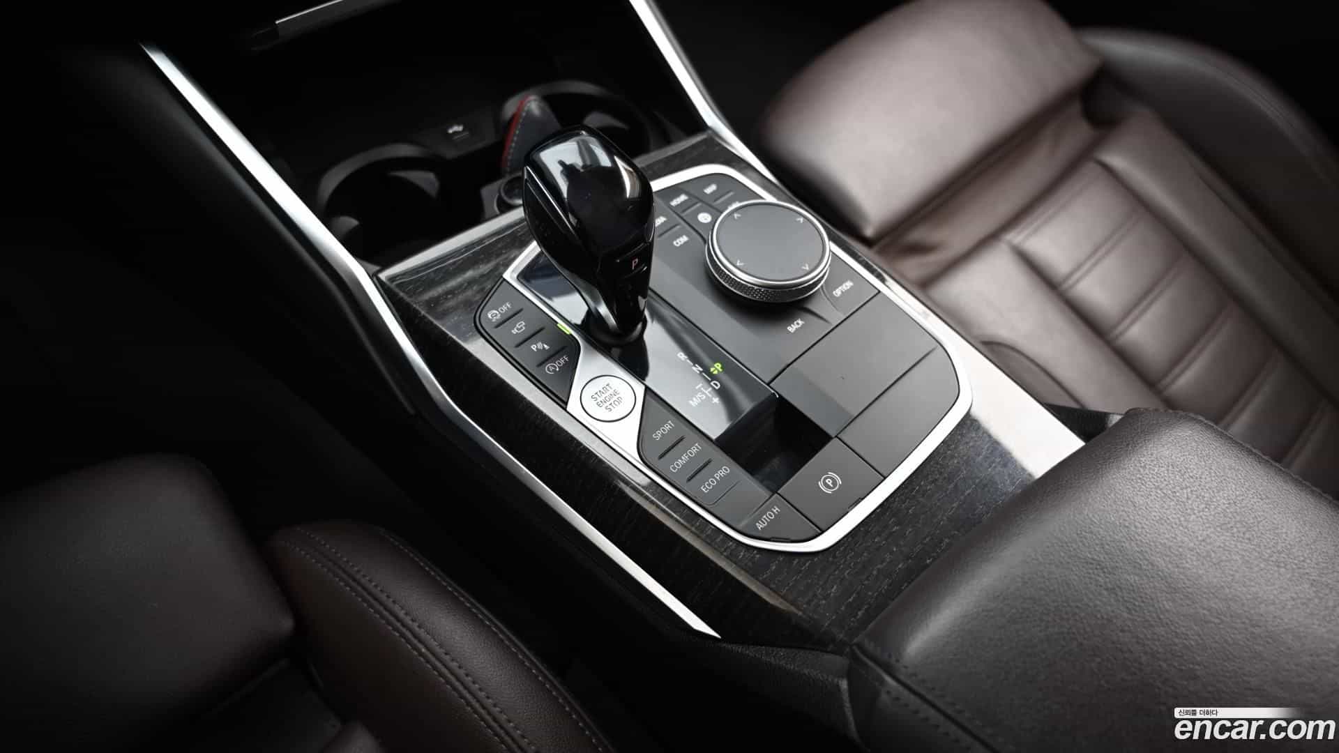 3-Series BMW 2021.6-INNER-009