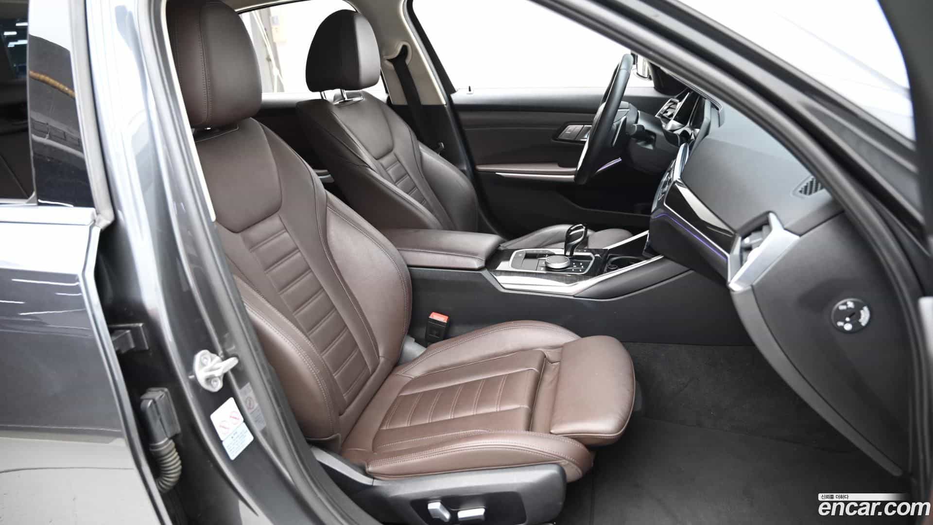 3-Series BMW 2021.6-INNER-010