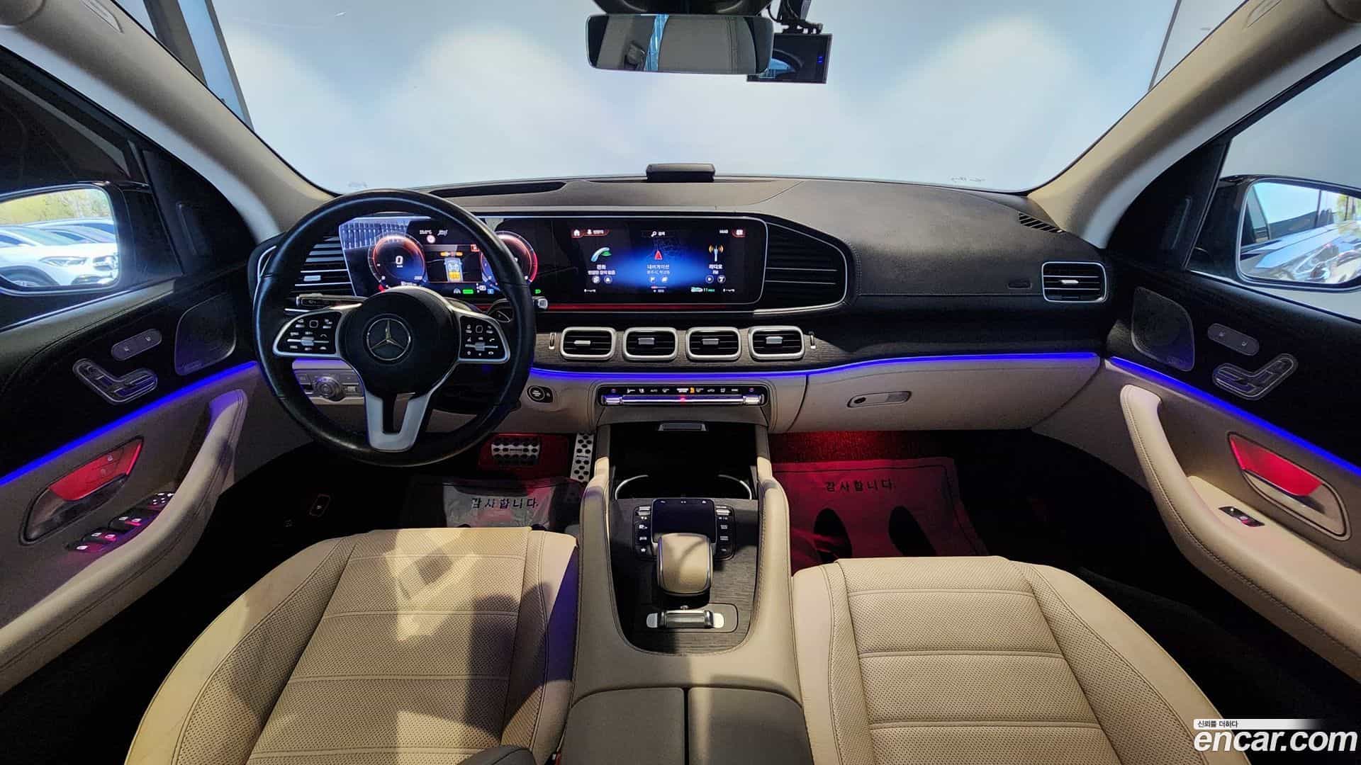 GLE-Class Mercedes-Benz 2022.9-INNER-007