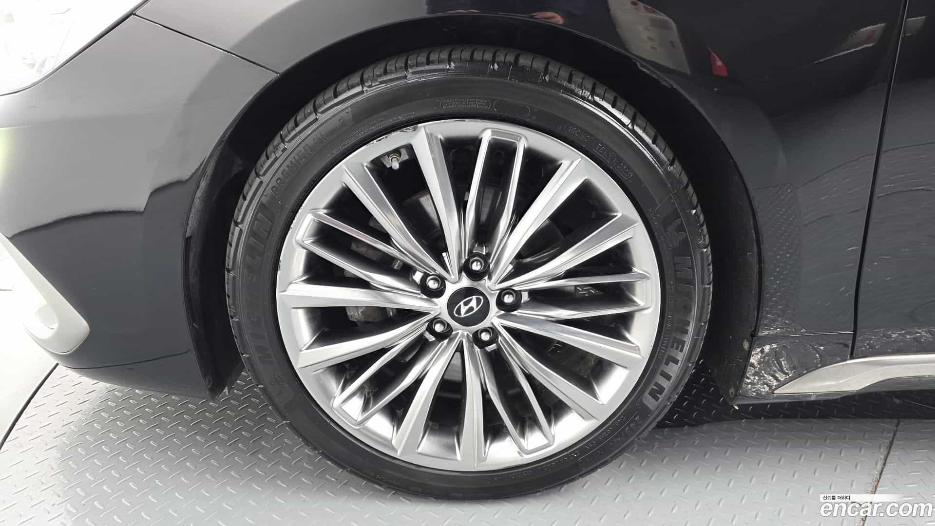 Grandeur Hyundai 2018.0-OUTER-005