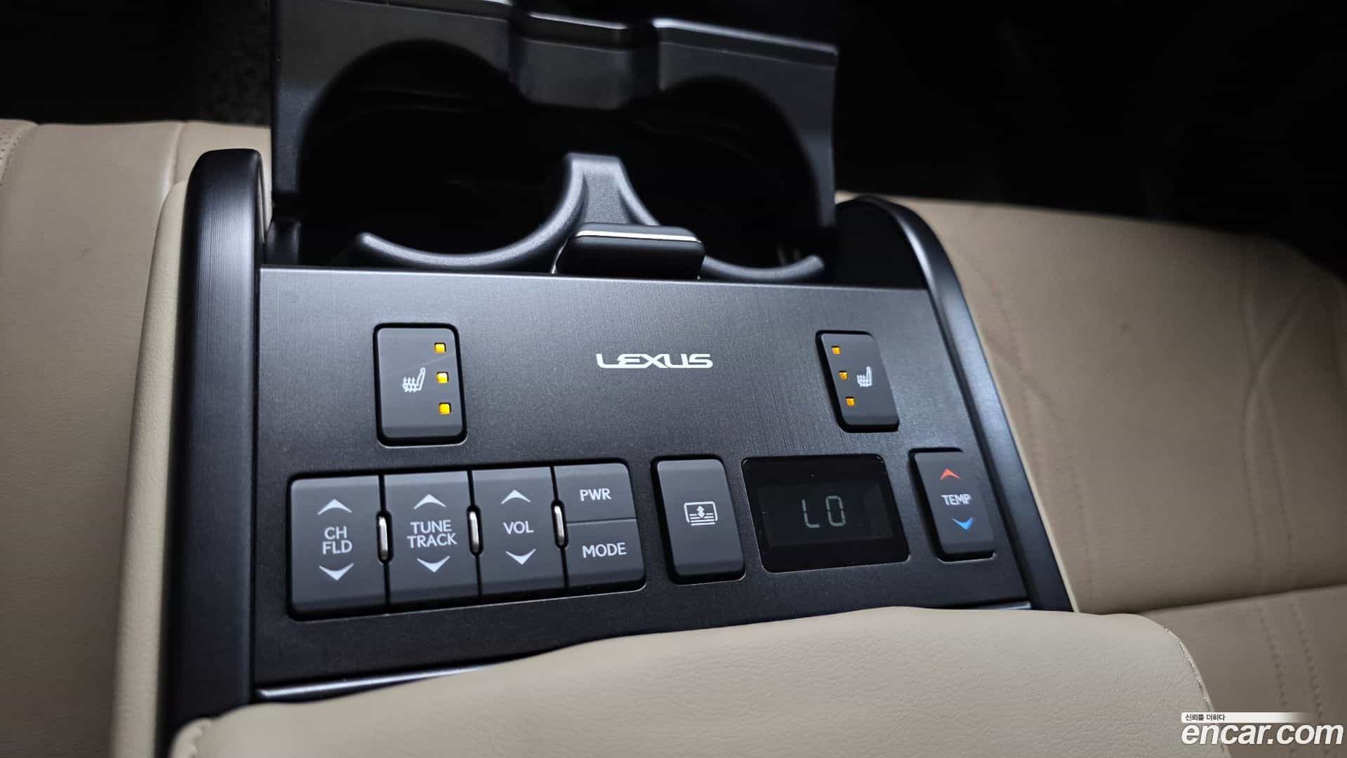 ES Lexus 2019.3-OPTION-022
