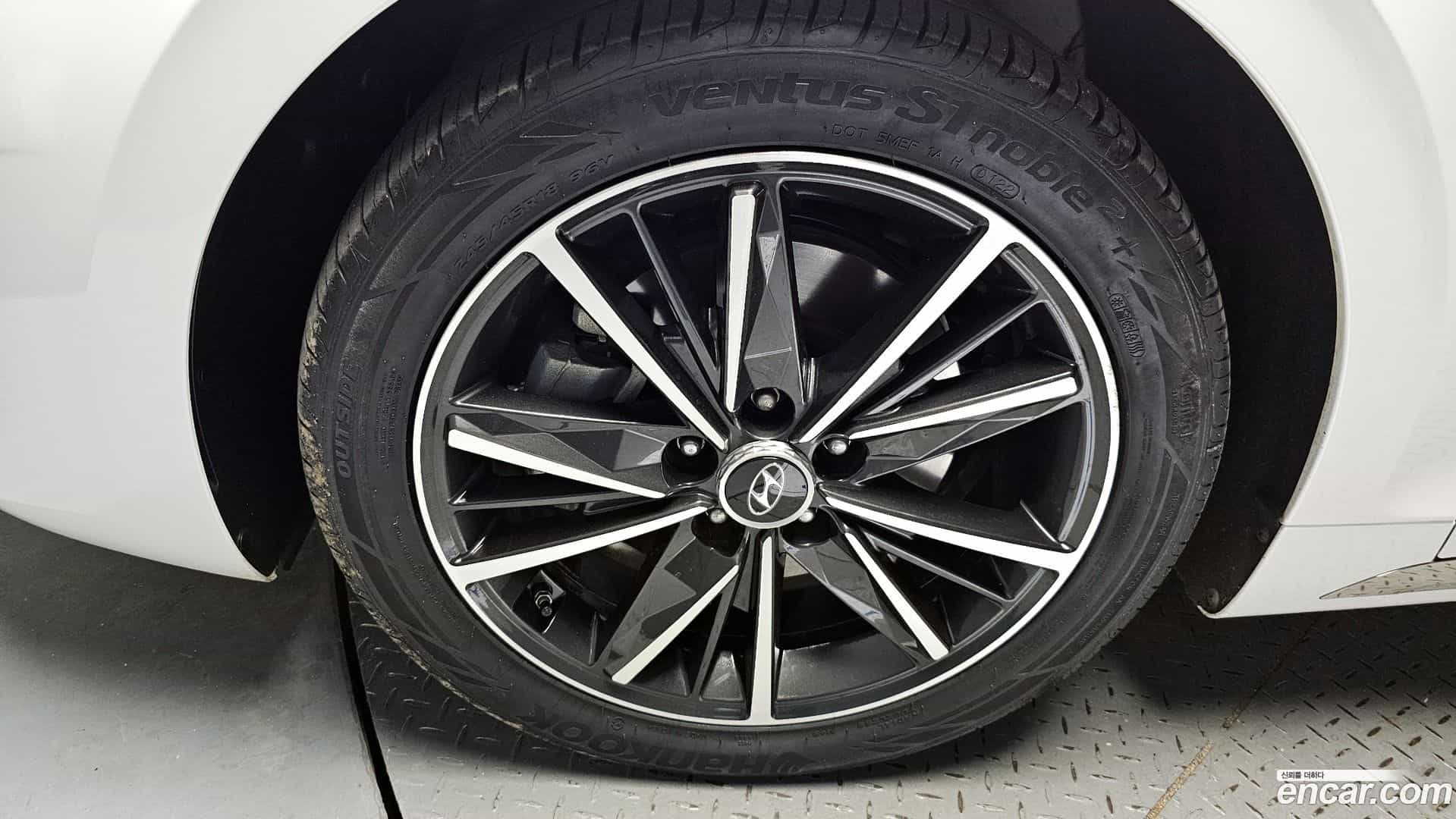 Grandeur Hyundai 2022.3-OUTER-005