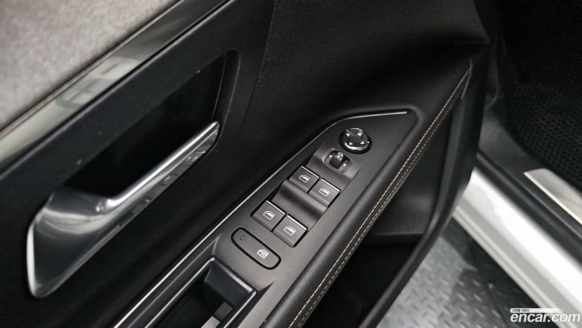 5008 Peugeot 2022.11-OPTION-041