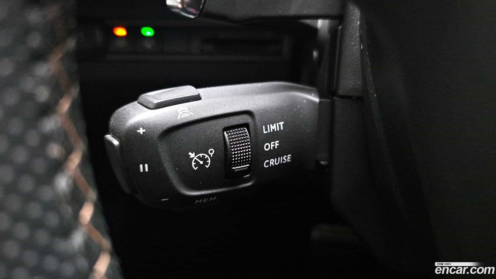 5008 Peugeot 2022.11-OPTION-042