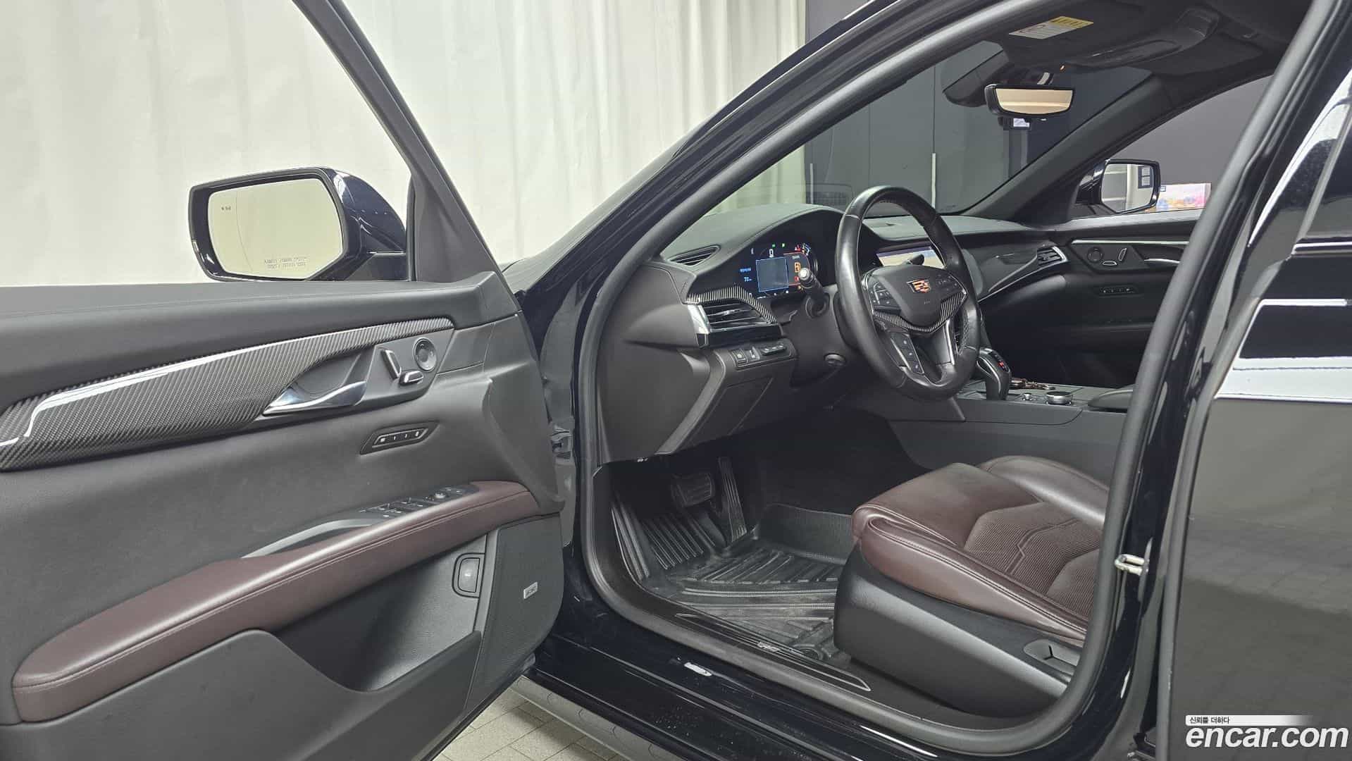 CT6 Cadillac 2019.11-INNER-010