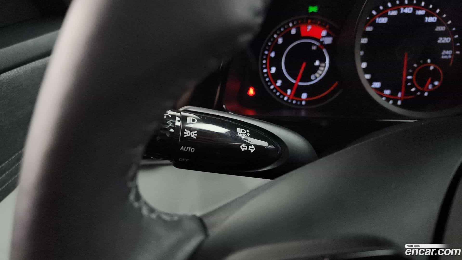 AVANTE Hyundai 2023.2-OPTION-040