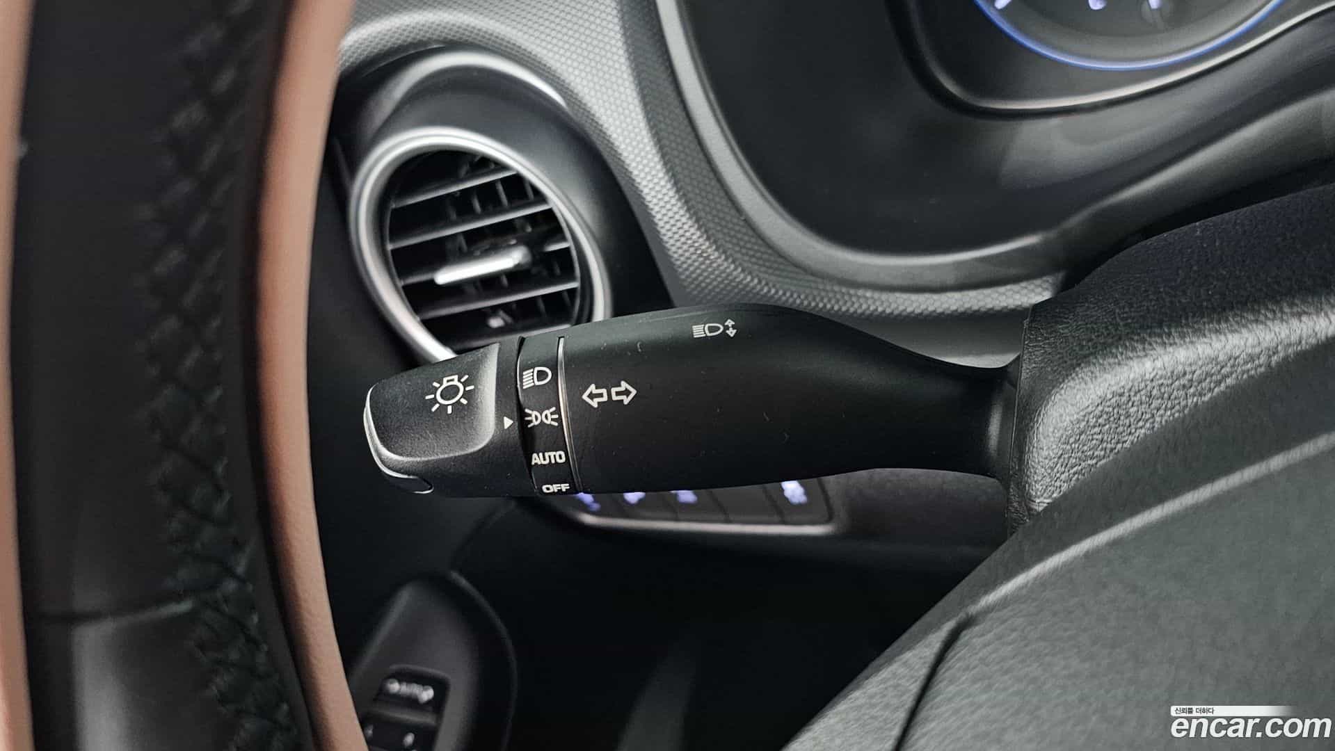 Kona Hyundai 2018.3-OPTION-023