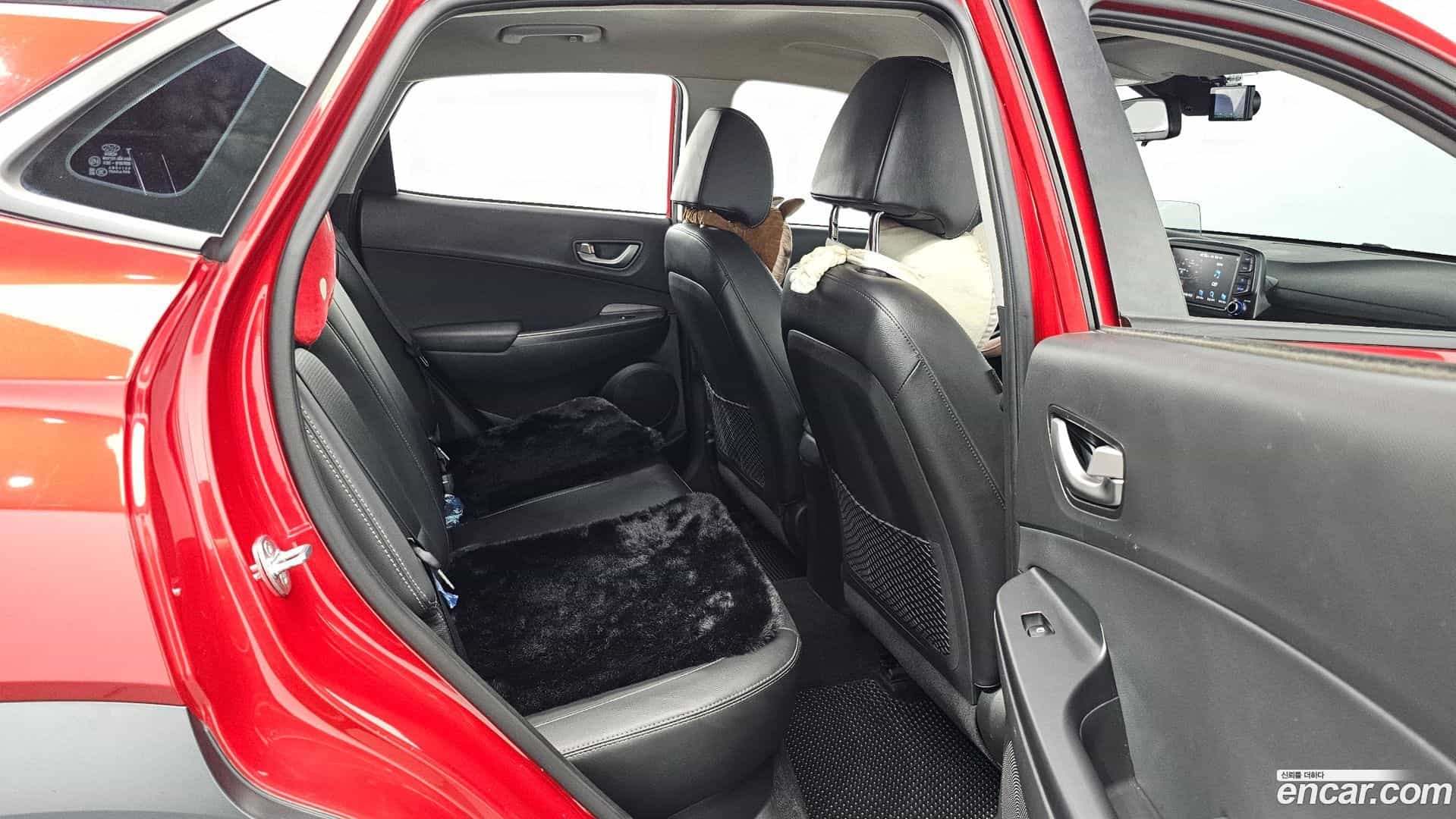 Kona Hyundai 2018.3-INNER-036