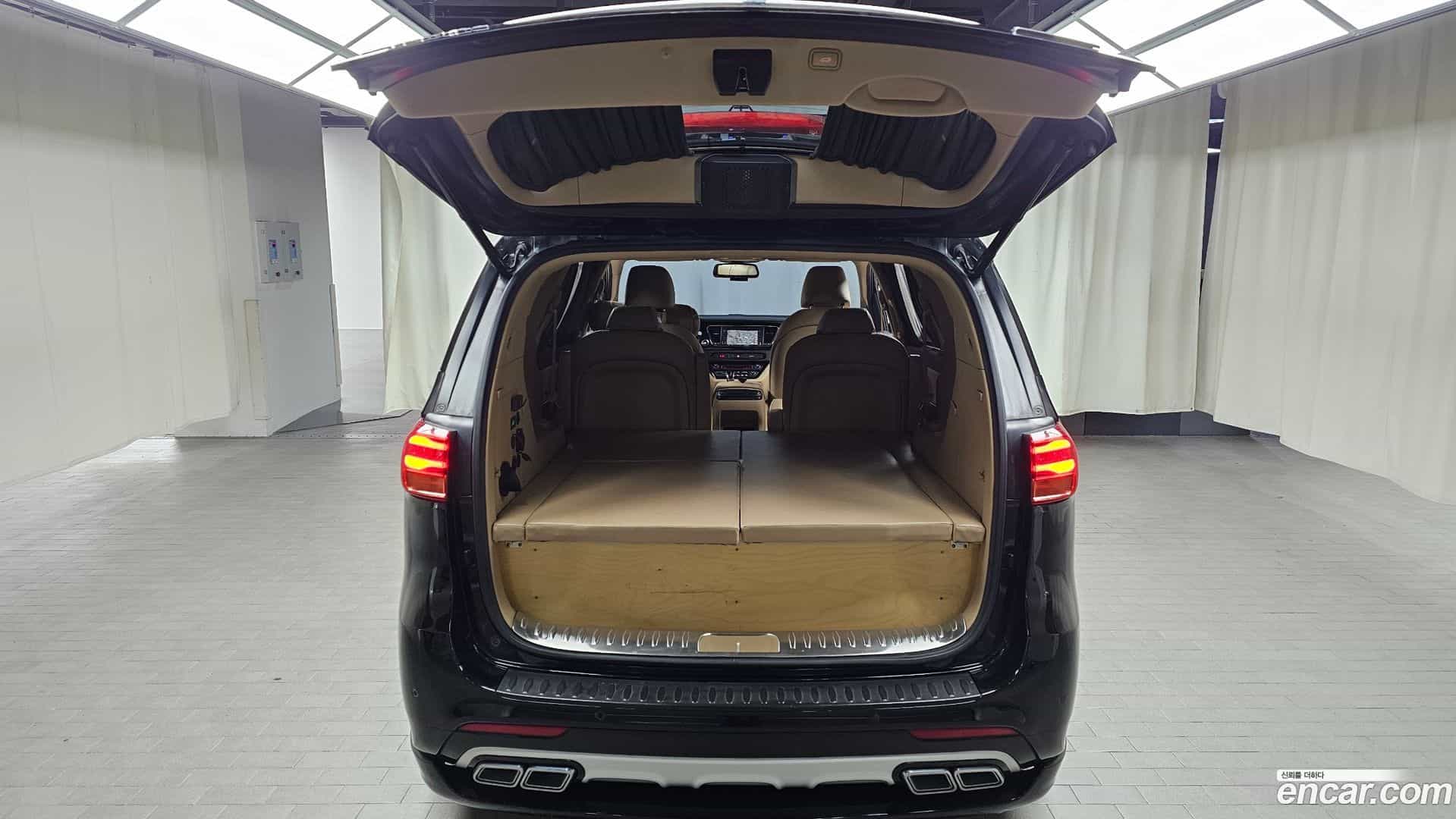 Canival Kia 2018.2-OPTION-024