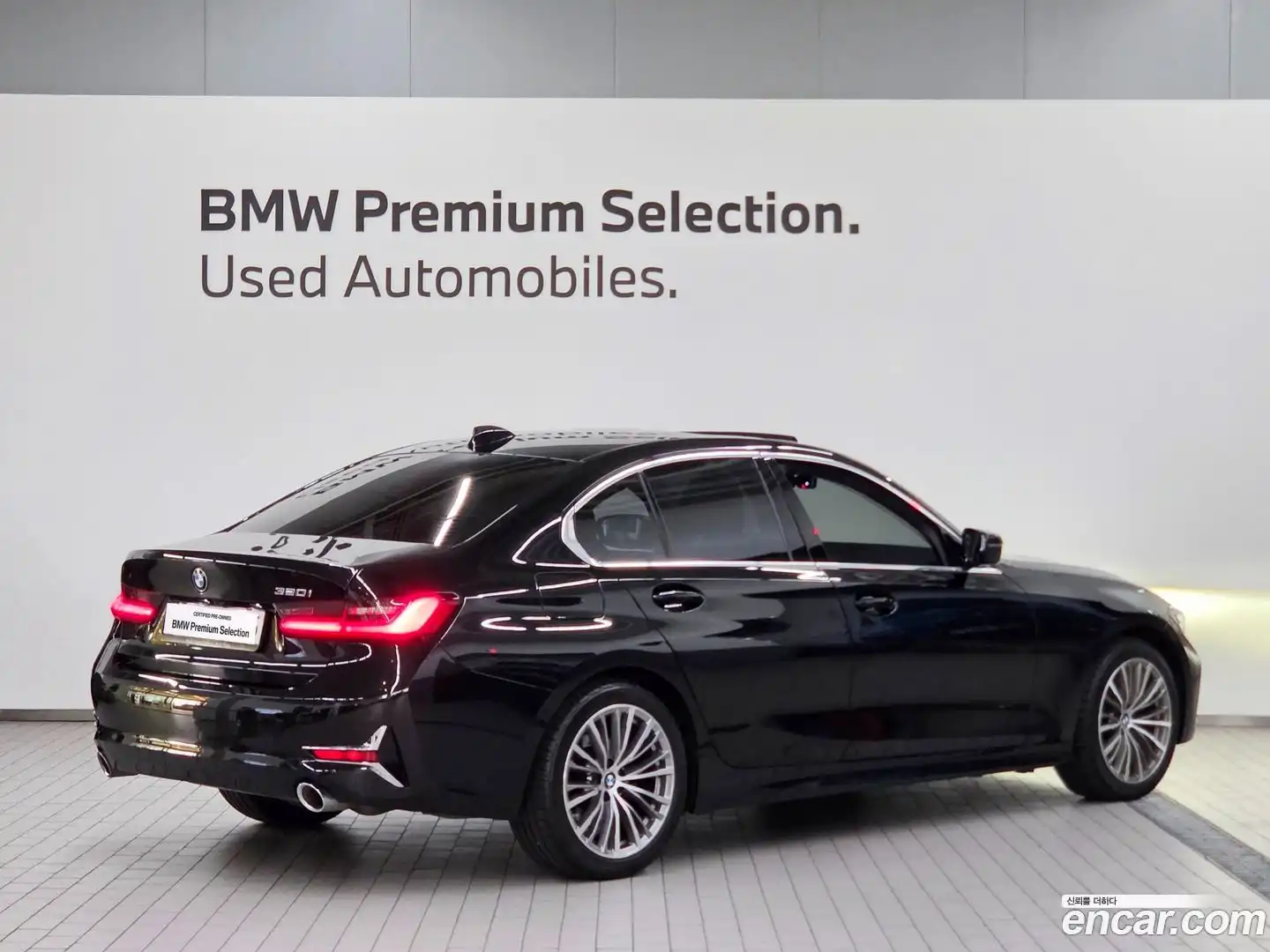 3-Series BMW 2022.3-OUTER-002