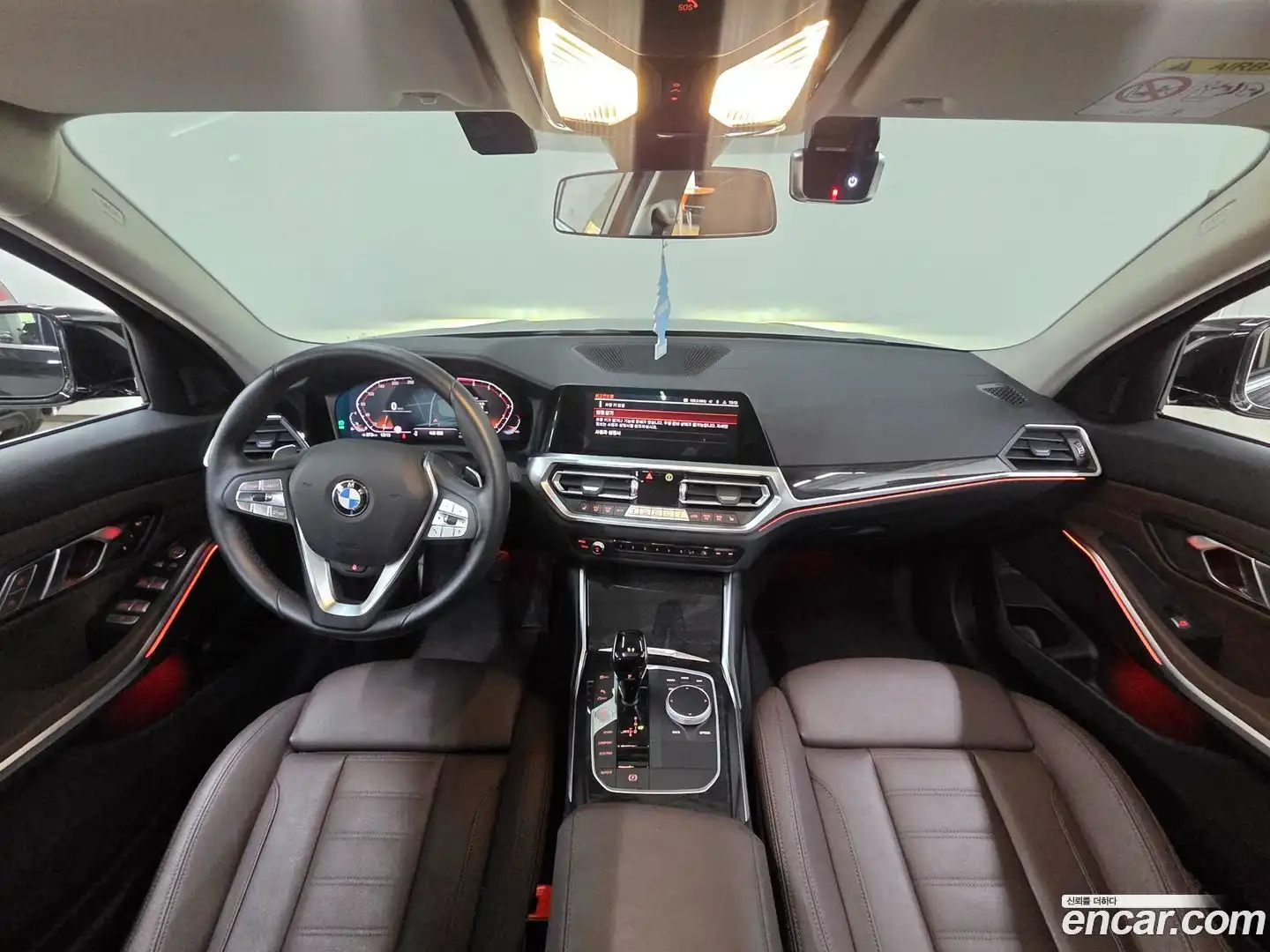 3-Series BMW 2022.3-INNER-007