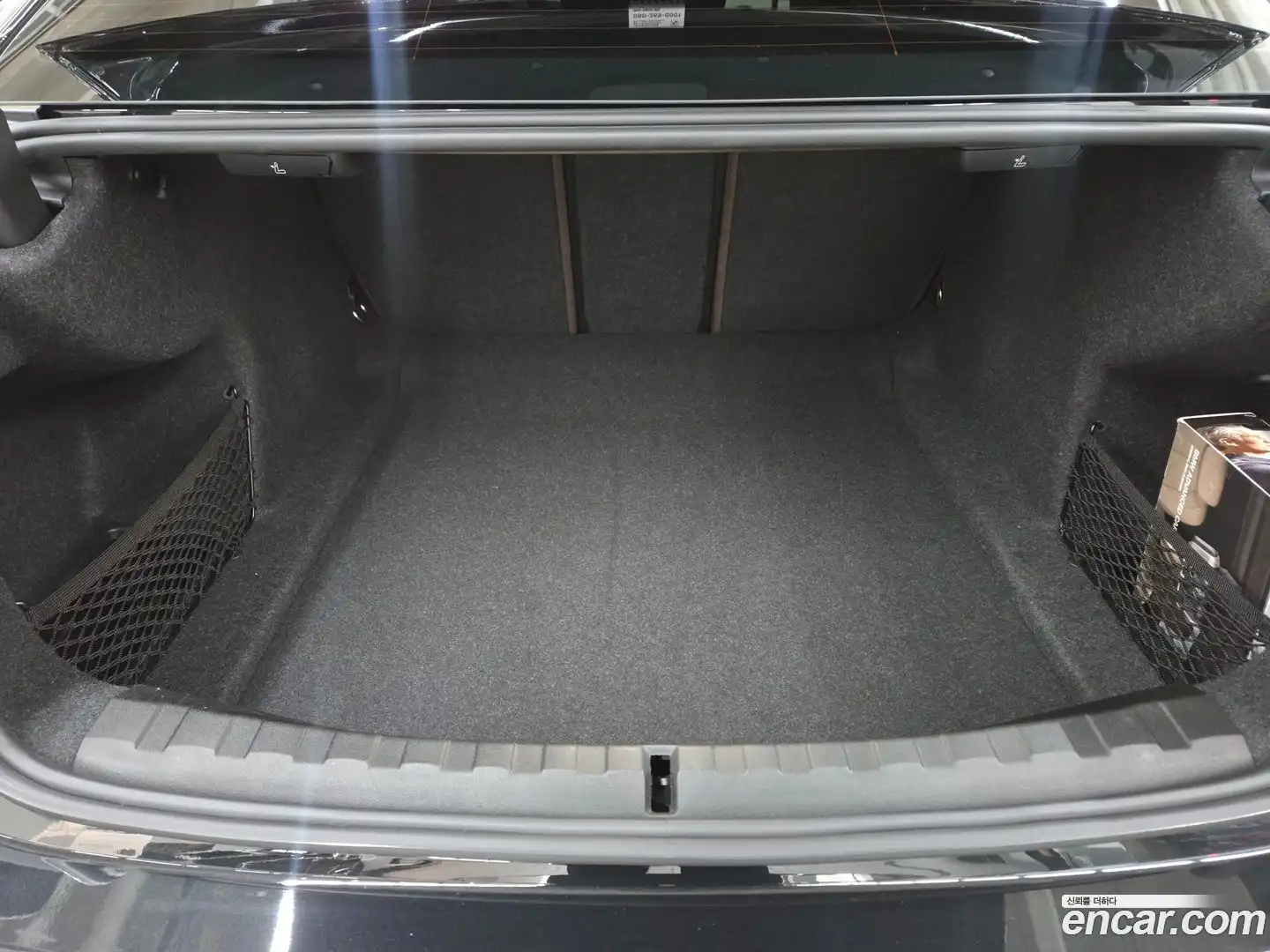 3-Series BMW 2022.3-INNER-009