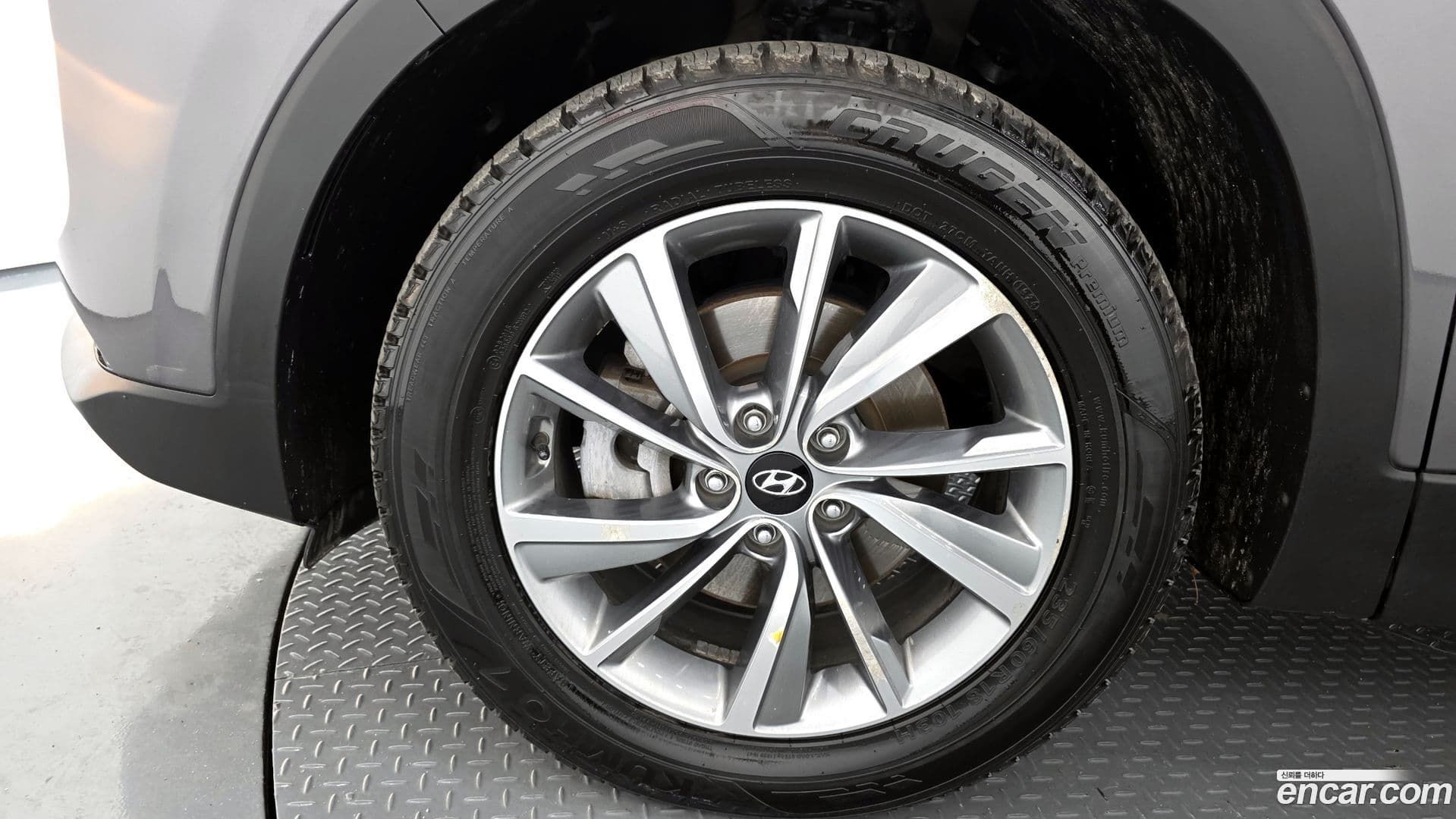 Main__Slider__Photo:Santafe Hyundai 2019.4-4