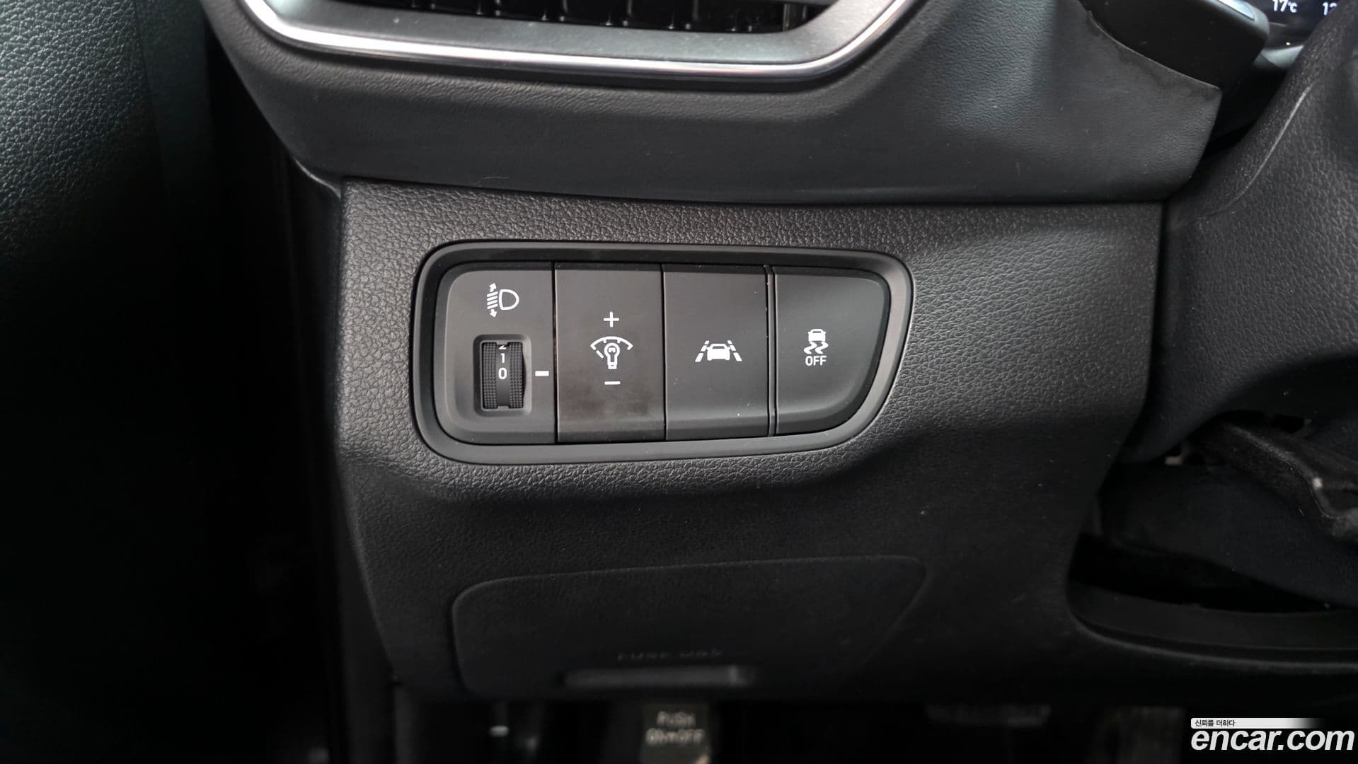 Main__Slider__Photo:Santafe Hyundai 2019.4-28