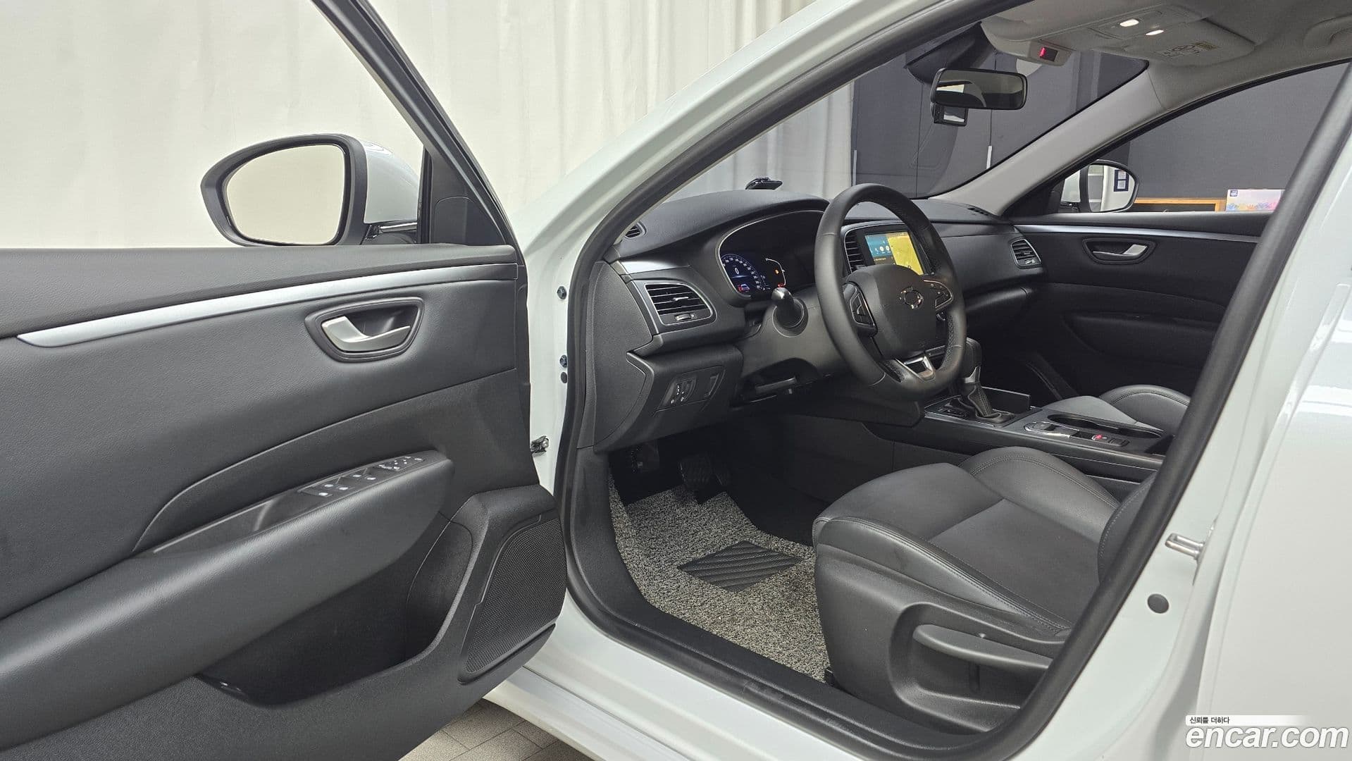 Main__Slider__Photo:SM6 Renault Korea 2022.0-9