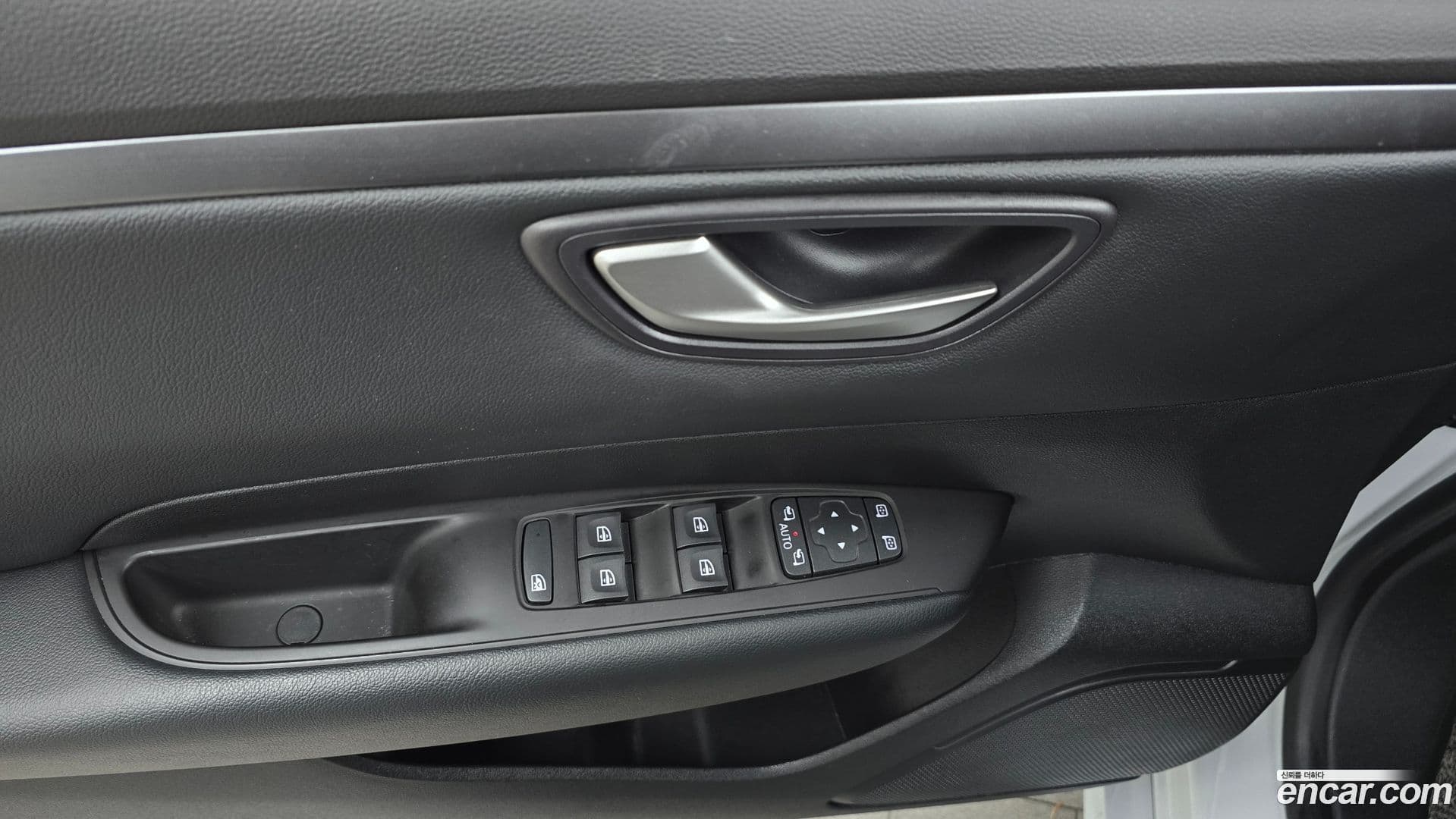 Main__Slider__Photo:SM6 Renault Korea 2022.0-16