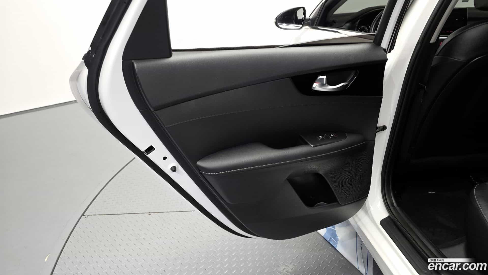 K3 Kia 2021.4-INNER-035