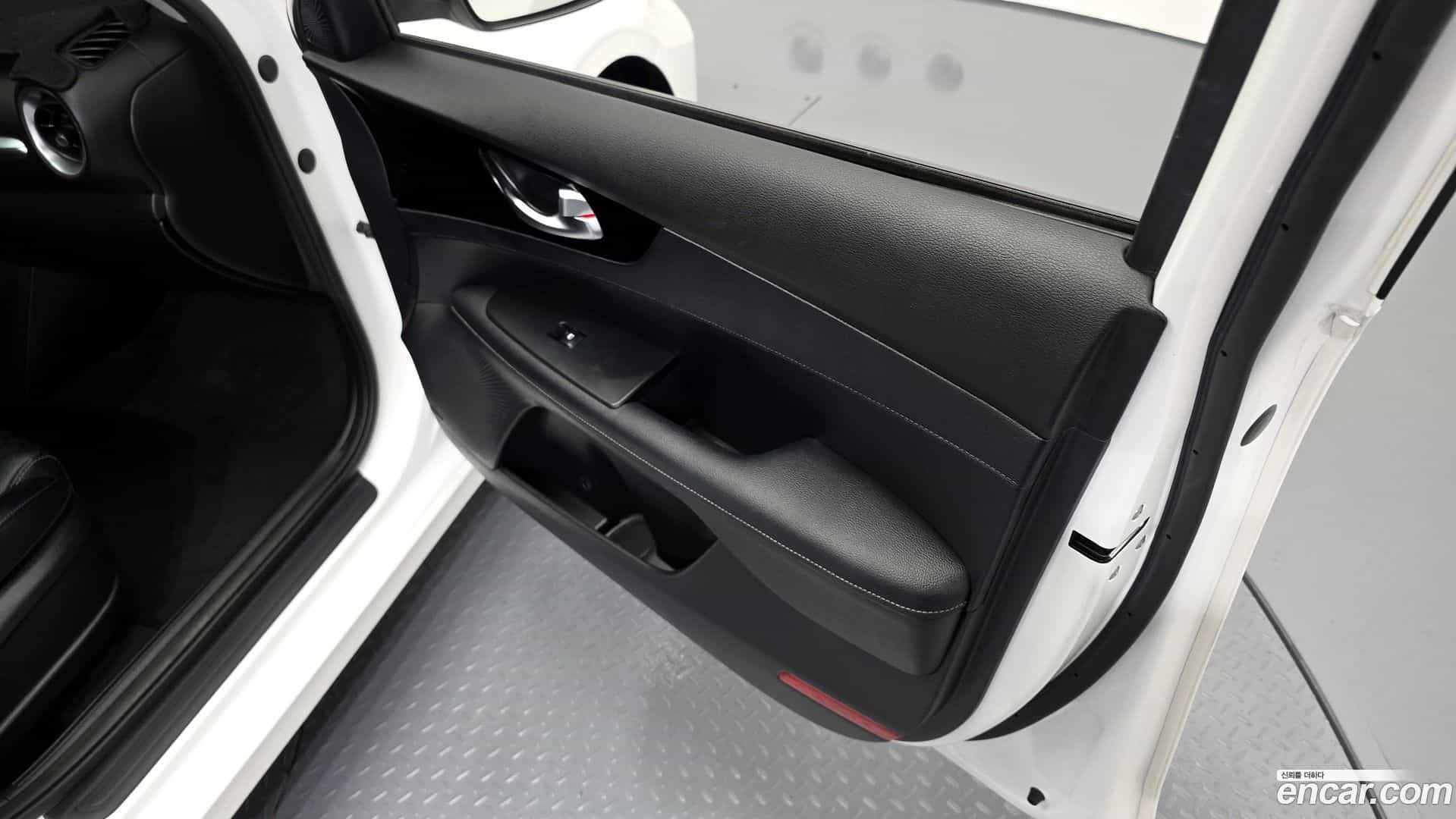 K3 Kia 2021.4-OPTION-043