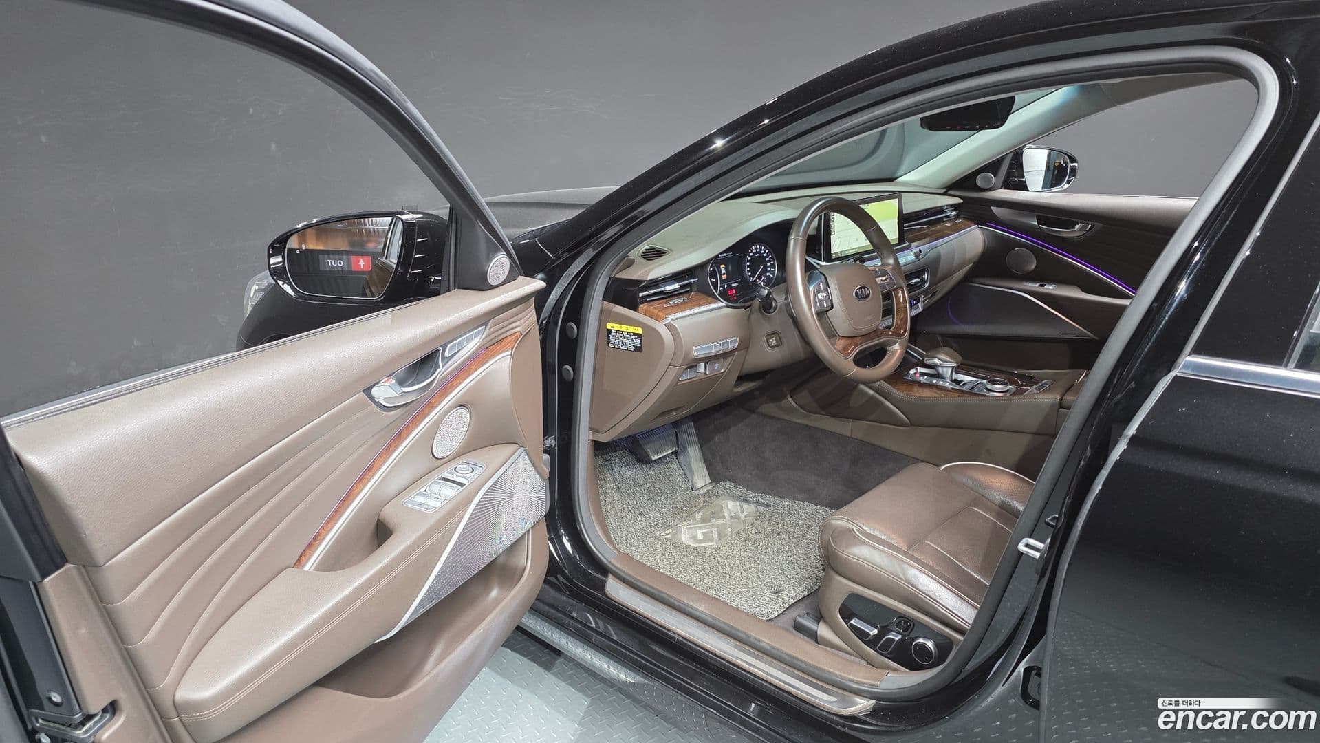 Main__Slider__Photo:K9 Kia 2018.9-9