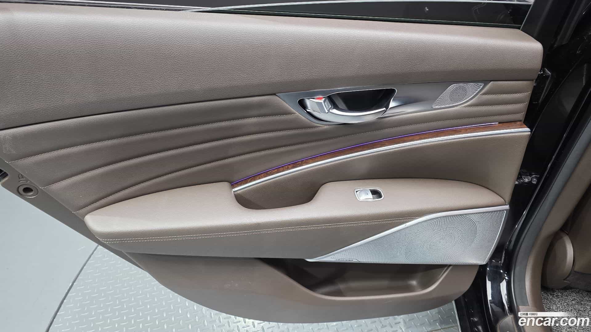 K9 Kia 2018.9-INNER-035