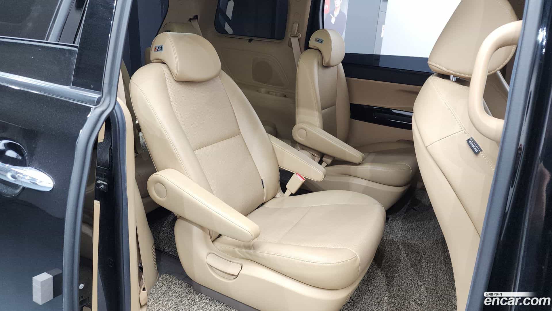Canival Kia 2020.1-INNER-036