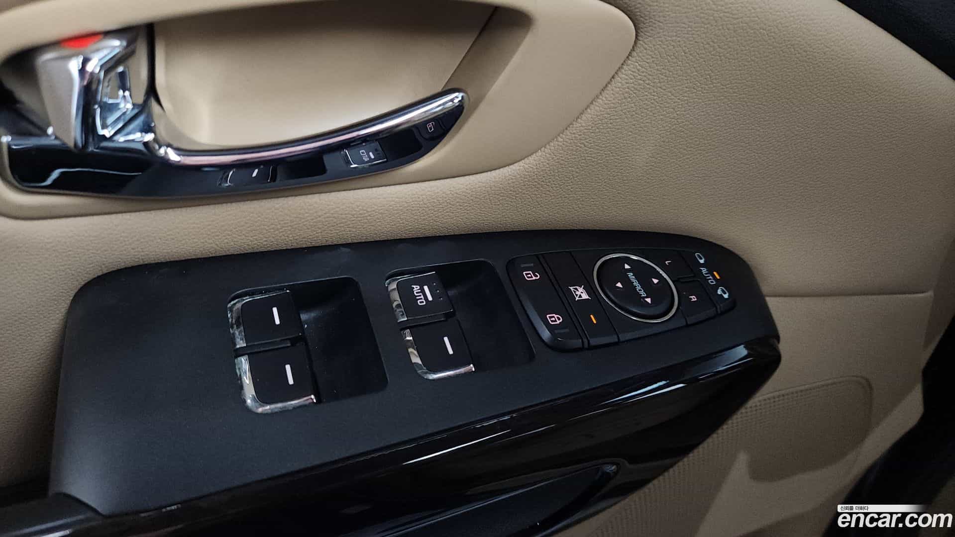 Canival Kia 2020.1-OPTION-043