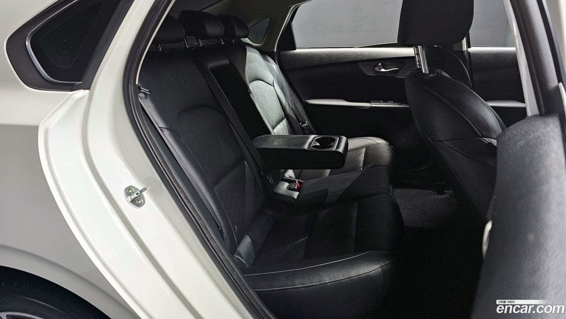 Main__Slider__Photo:K3 Kia 2020.5-10