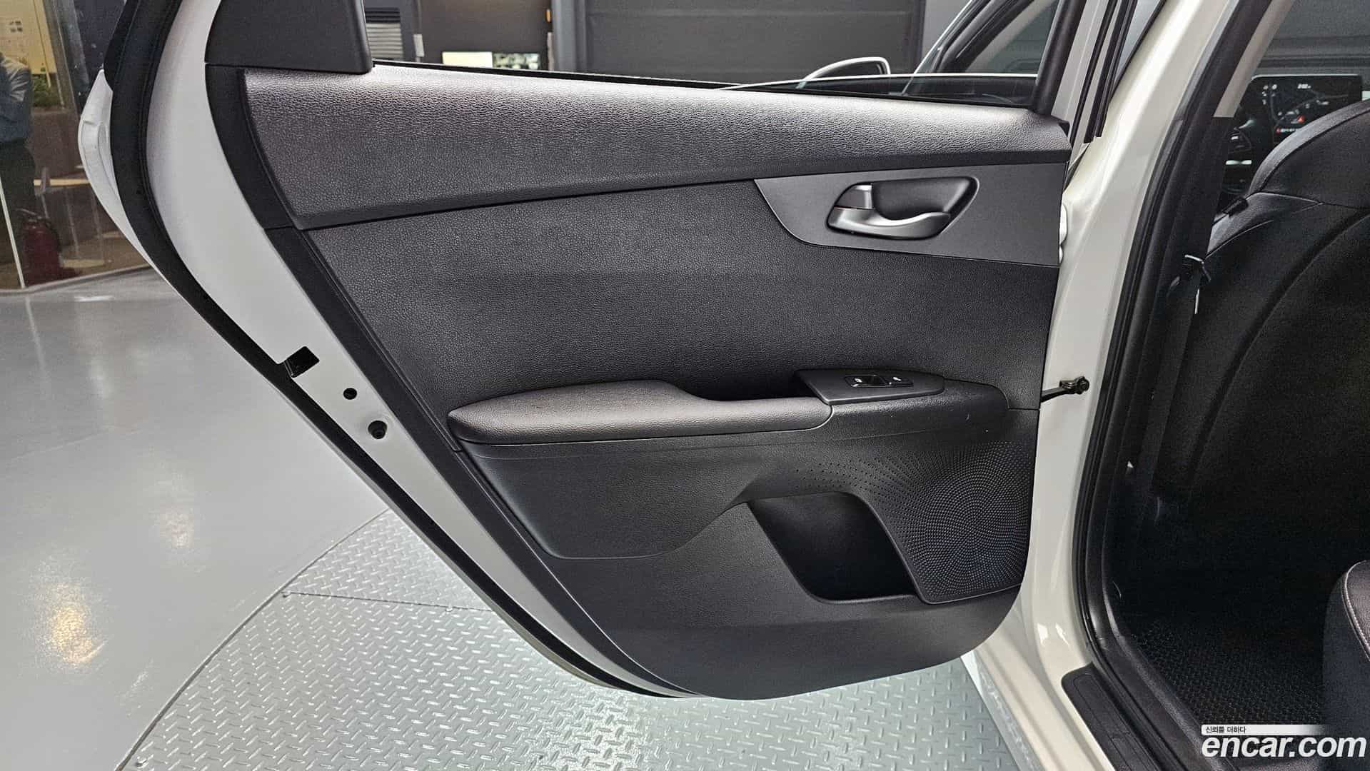 K3 Kia 2020.5-INNER-035