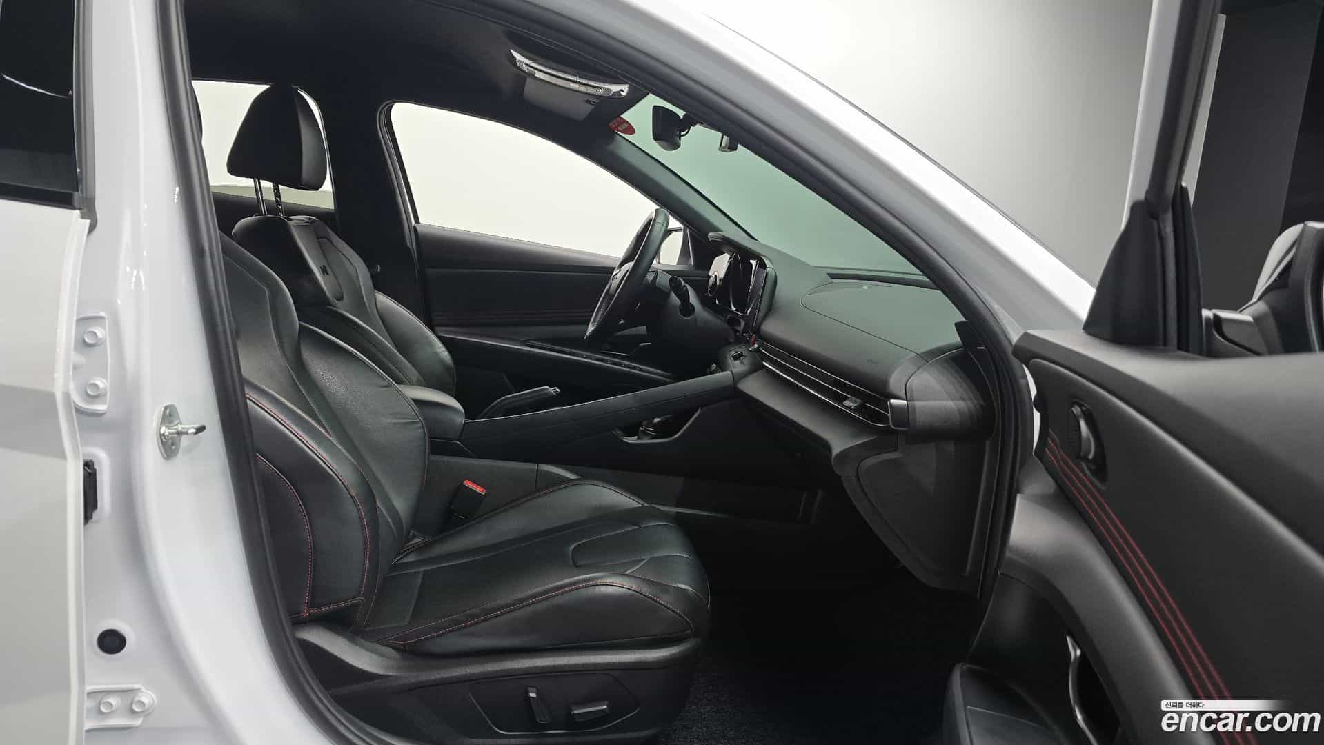 AVANTE Hyundai 2022.3-INNER-036