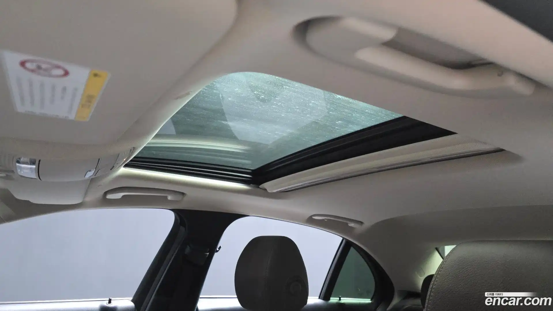 E-Class Mercedes-Benz 2017.9-OPTION-023