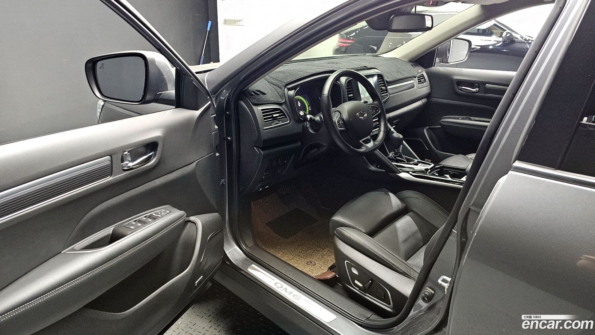 Main__Slider__Photo:QM6 Renault Korea 2021.3-9