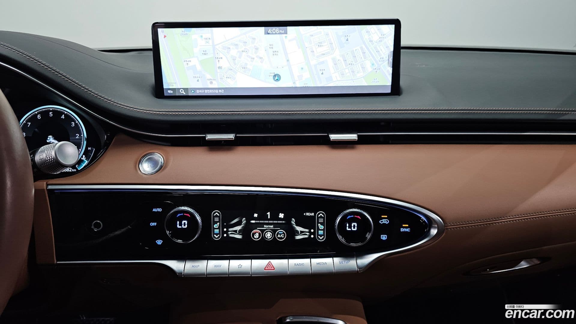 Main__Slider__Photo:GV70 Genesis 2022.11-13