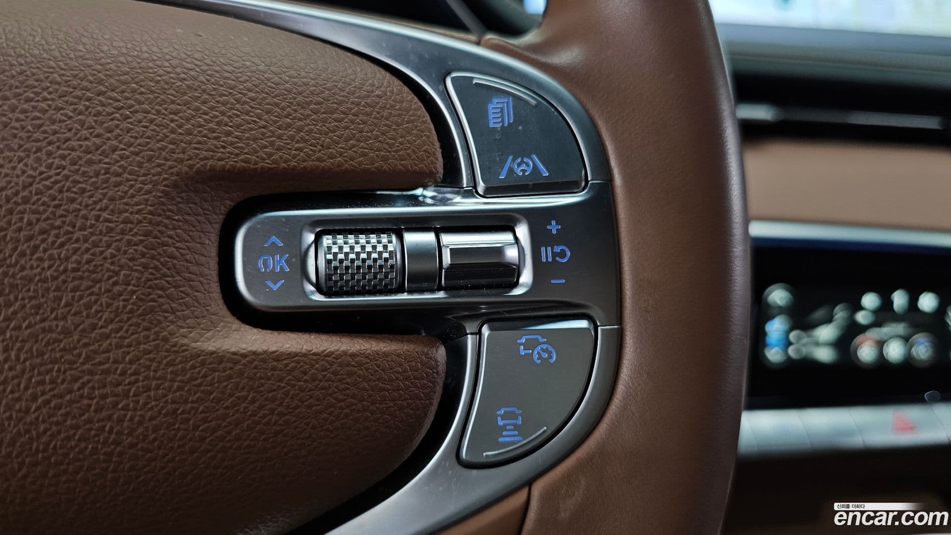 Main__Slider__Photo:GV70 Genesis 2022.11-16